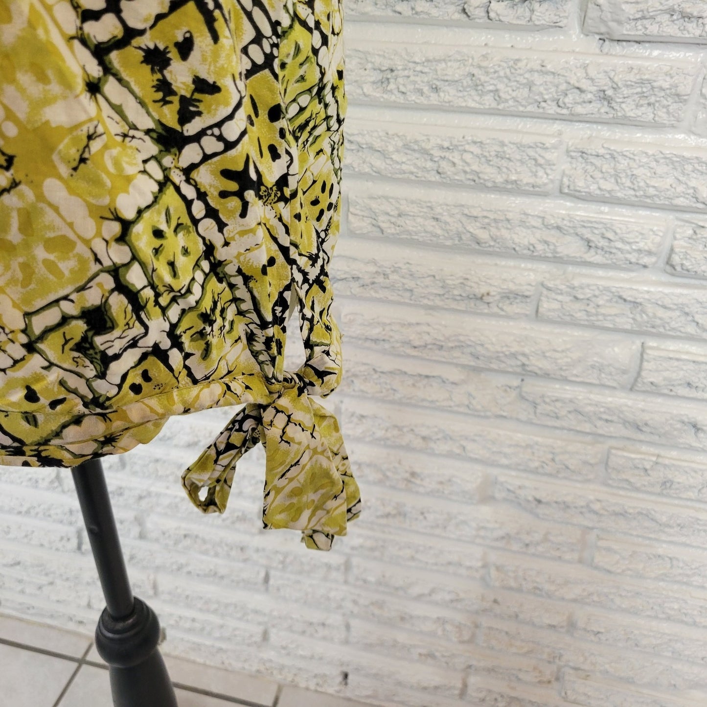 Apt 9 Womens Top Extra Large Cap Sleeve Green Geometric Smocked Tied Hem Casual