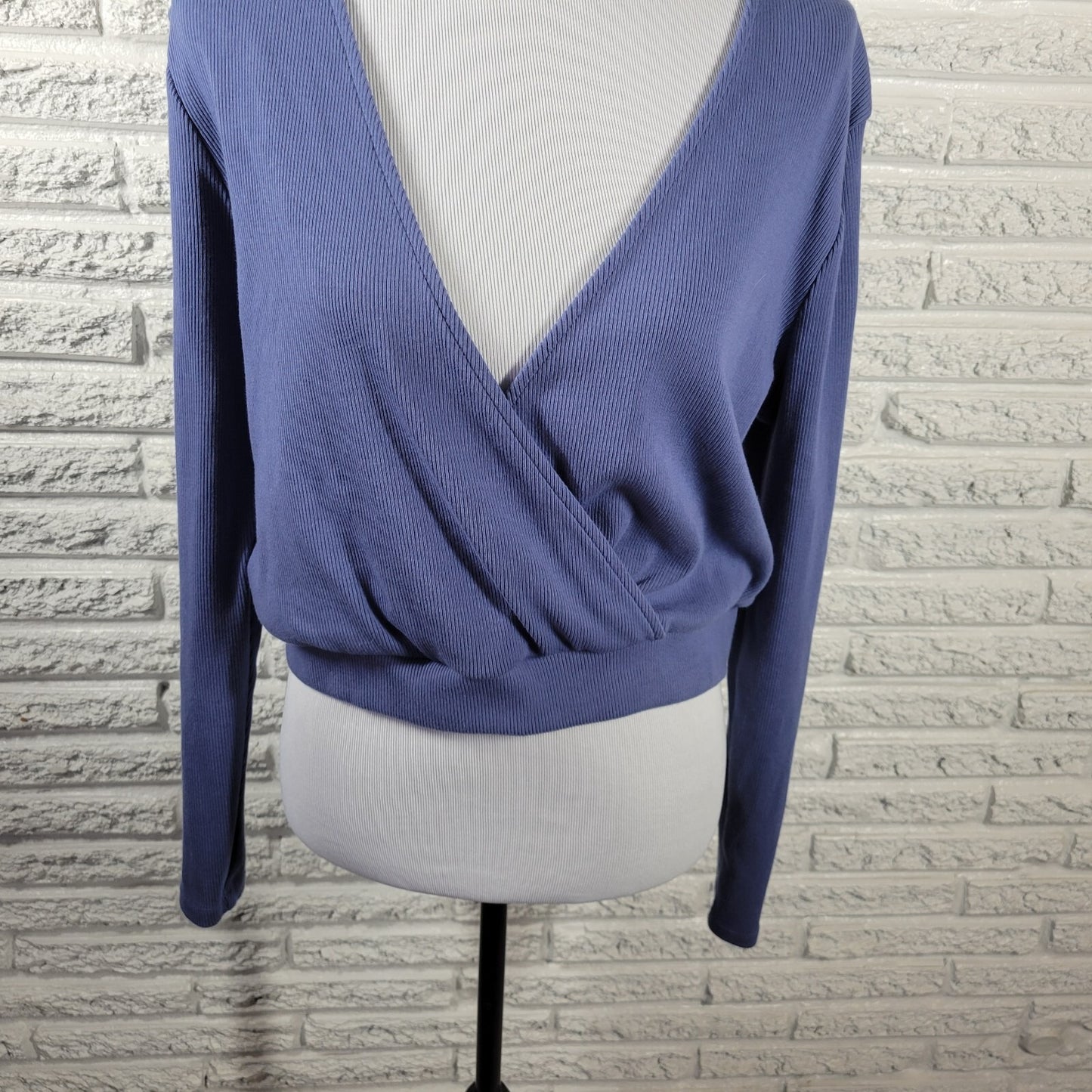 Forever 21 Women Sweater 0X Plus Cropped Long Sleeve Blue Lightweight Tight Knit