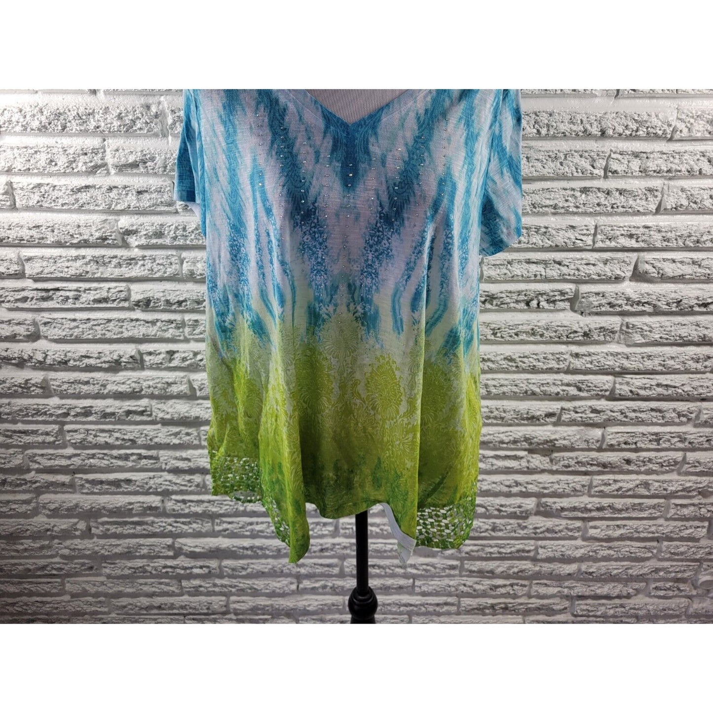 Time Tru Womens Top XL Tee Short Sleeve Lace Rhinestone Blue Watercolor Casual