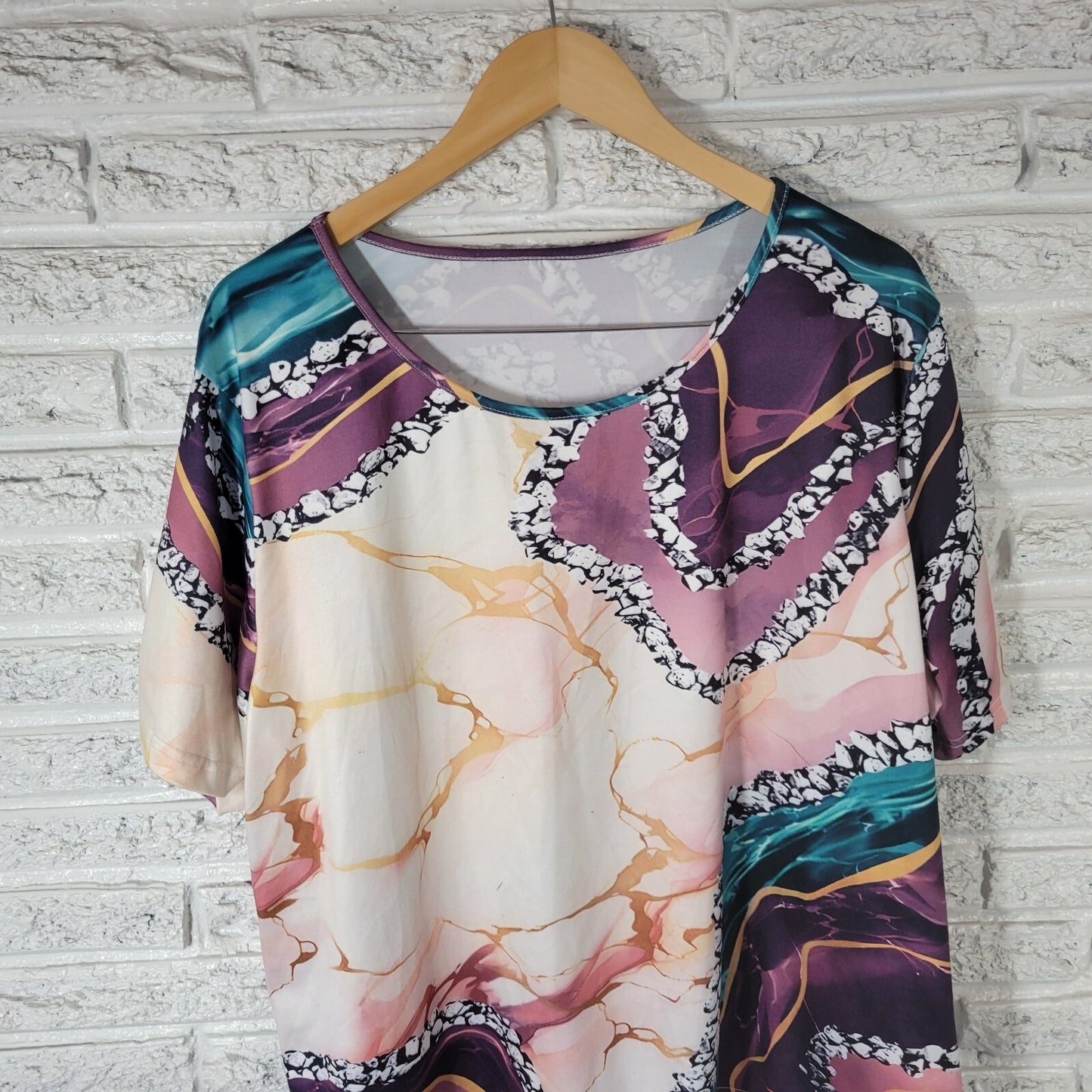 Womens Top 3XL Plus Tee Short Sleeve Purple Gold Watercolor Poly Blend Comfy