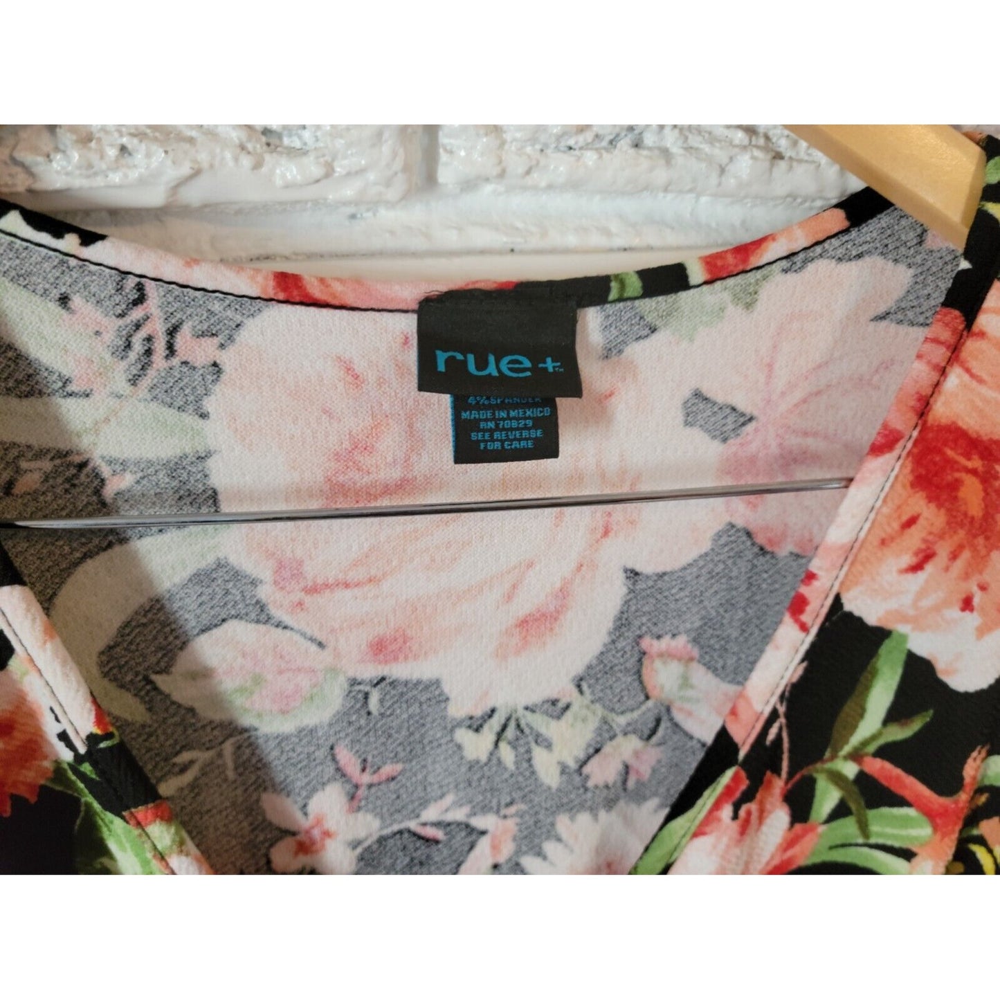 Rue 21 Women Dress 3X Mini Sheath Black Pink Floral Short Sleeve Office Career