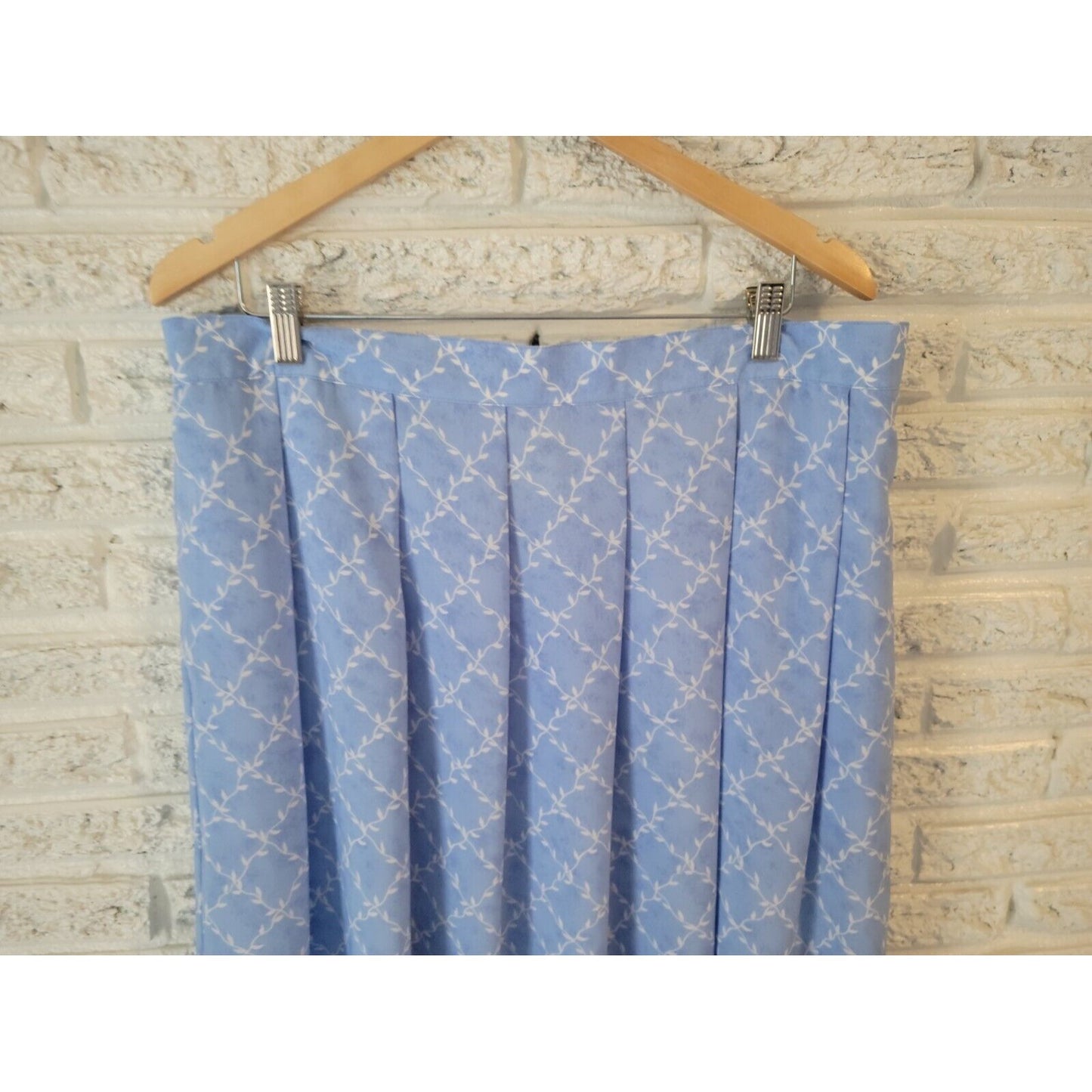 Napa Valley Womens Skirt 22W ALine Polyester Blue Floral Button Pleated Career