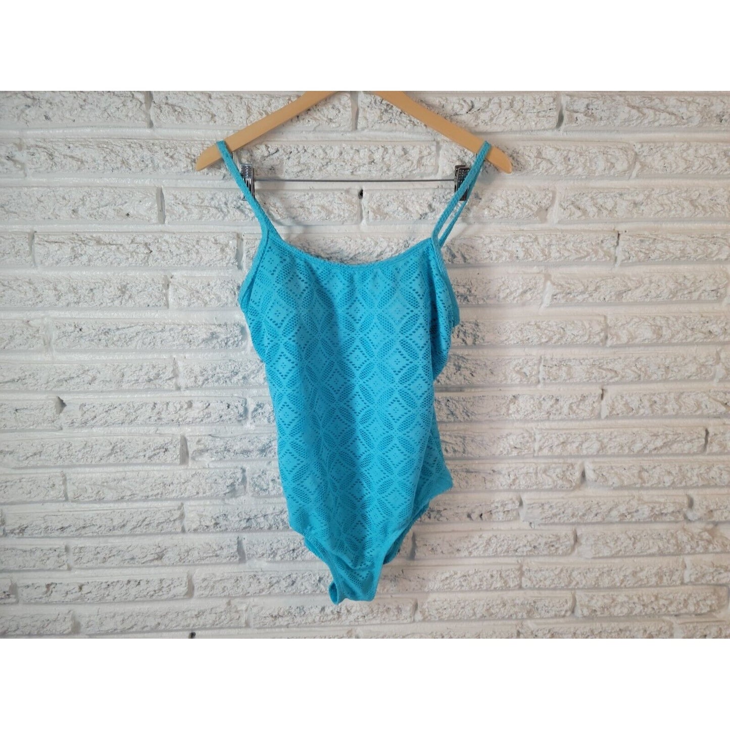 Catalina Womens Swimsuit Extra Large 16 18 One Piece Bra Spaghetti Blue Eyelet