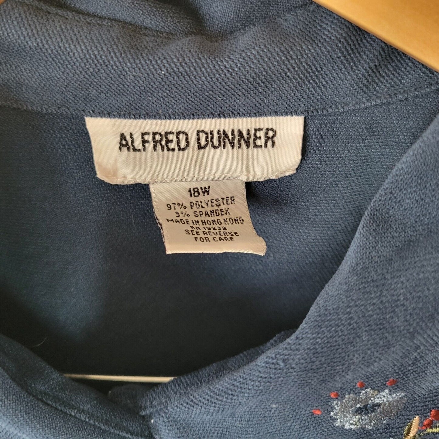 Alfred Dunner Womens Jacket 18W Button Up Blue Pockets Embroidered Casual Soft