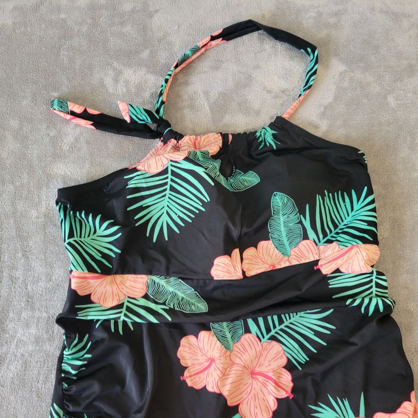 Crane Womens Swimsuit XXL Plus One Piece Halter Pink Black Floral Bra Keyhole