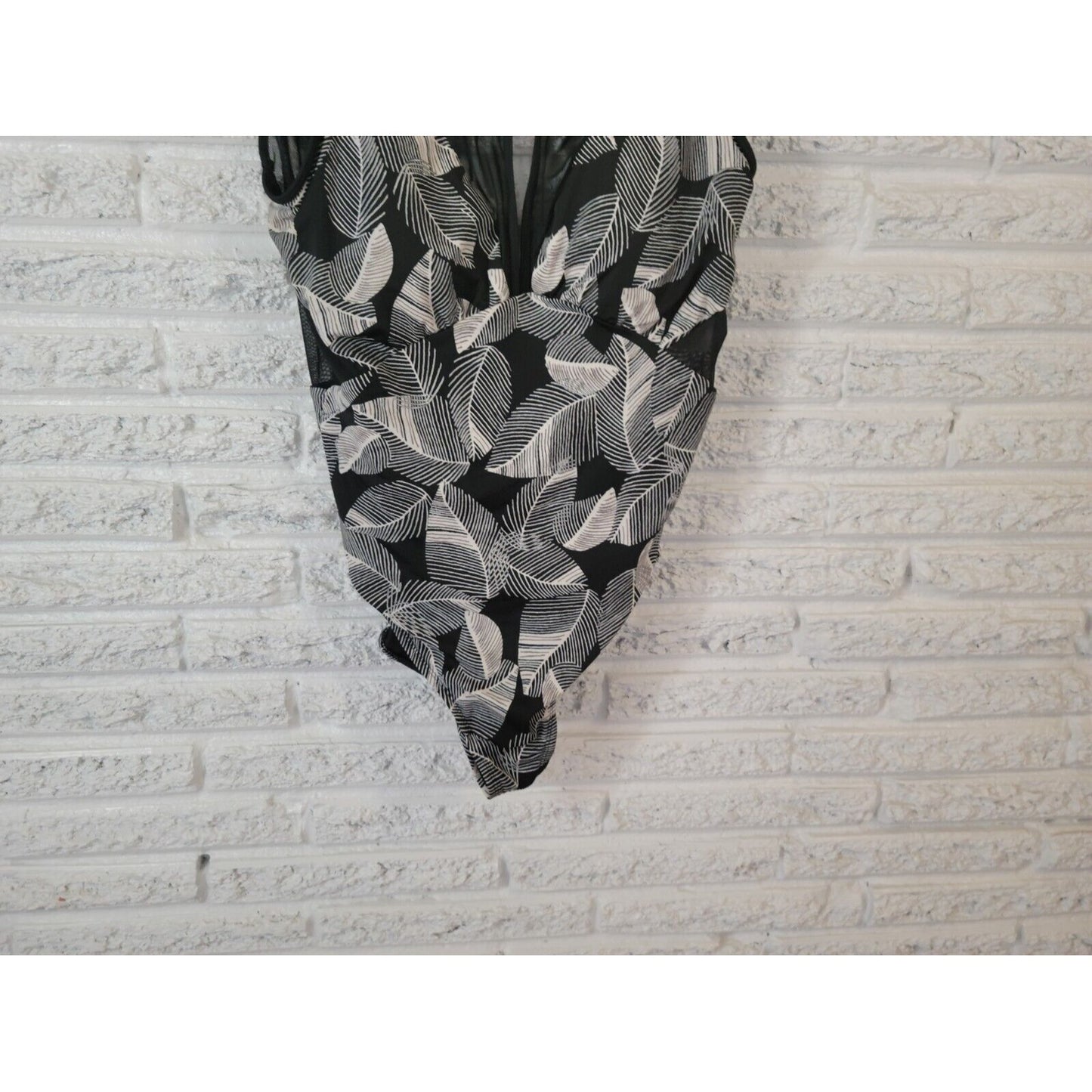 Time Tru Womens Swimsuit XL One Piece Black White Floral Mesh Plunge Neck Bra