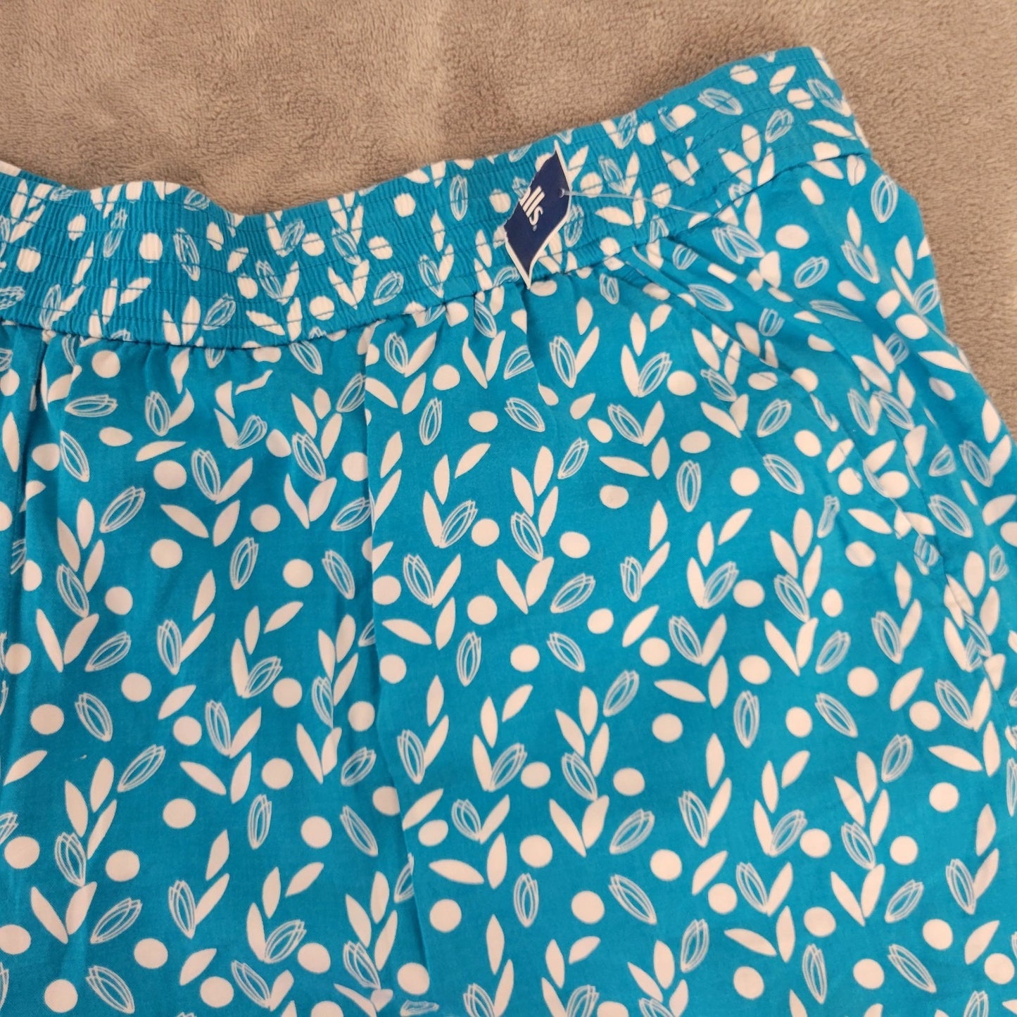 Lane Bryant Womens Shorts 22 24 Plus Pull On Lightweight Blue Floral Pockets