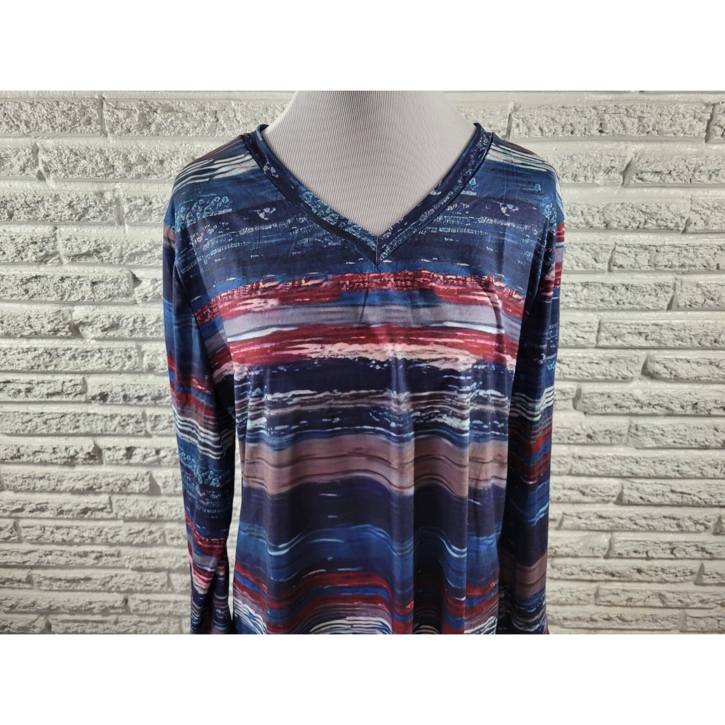 Emery Rose Women Top 1XL Plus Tee Tunic Long Sleeve Blue Watercolor Poly Blend