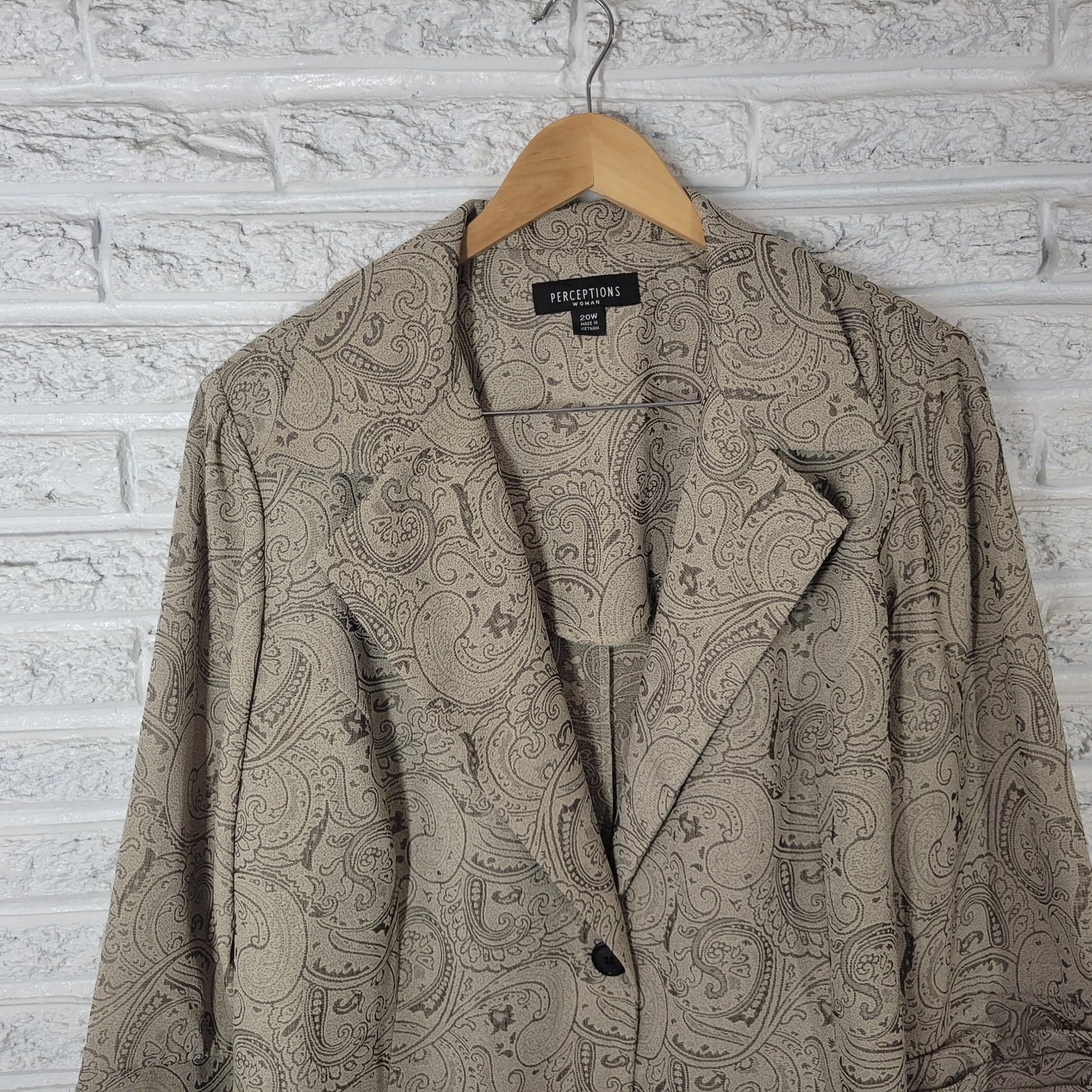 Perceptions Womens Jacket 20W Plus Blazer Pintucked Sleeve Beige Paisley Office