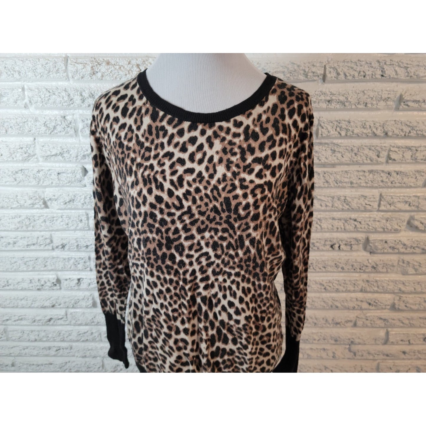 Worthington Womens Top Extra Large Pullover Knit Long Sleeve Tan Animal Print