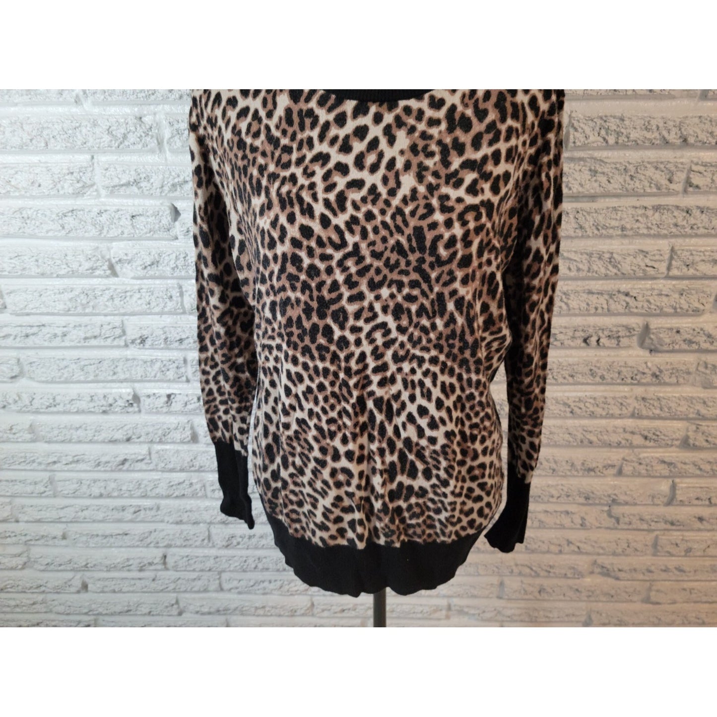 Worthington Womens Top Extra Large Pullover Knit Long Sleeve Tan Animal Print