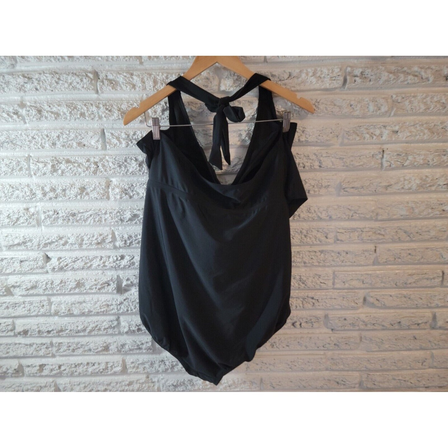 Time Tru Womens Swimsuit 2X 20W 22W One Piece Halter Black Built in Bra VNeck