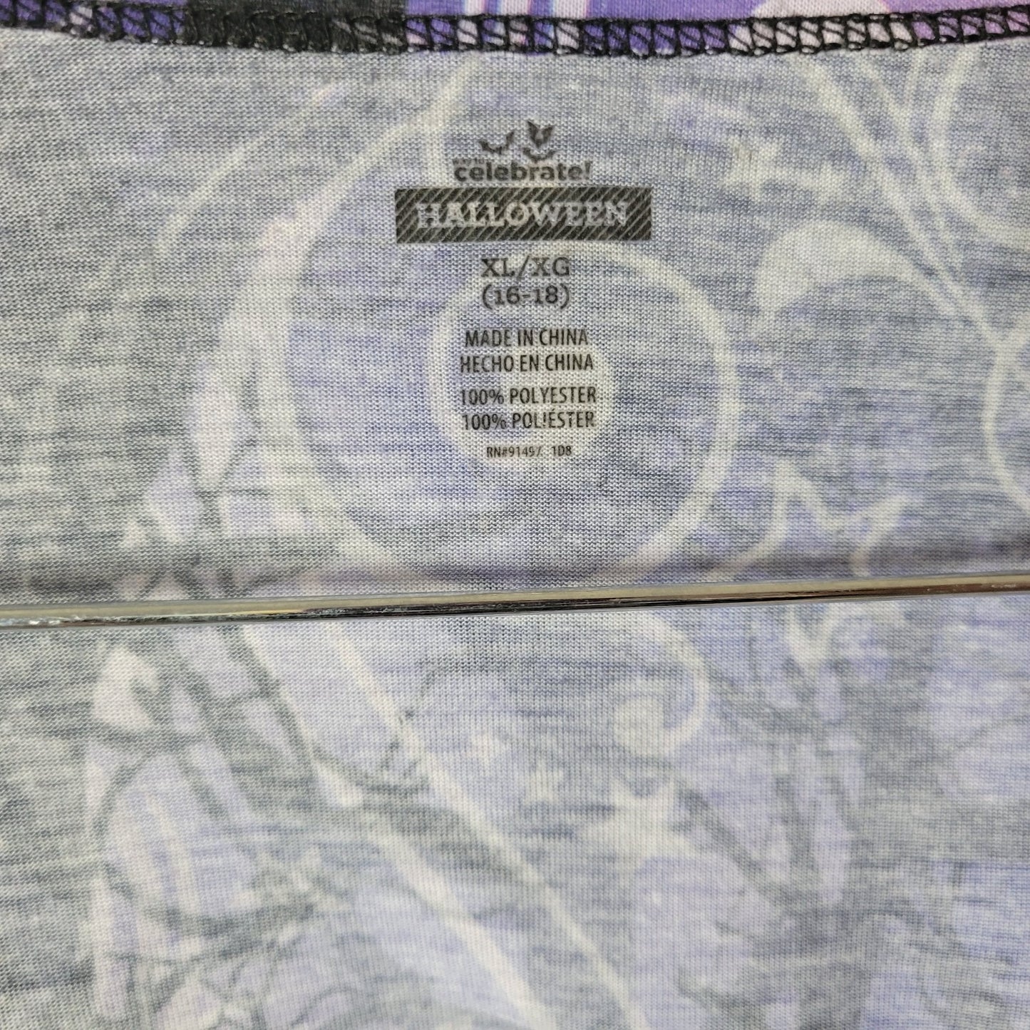 Halloween Womens Top XL 16 18 Tee 3/4 Sleeve Purple Haunted House Spooky Night