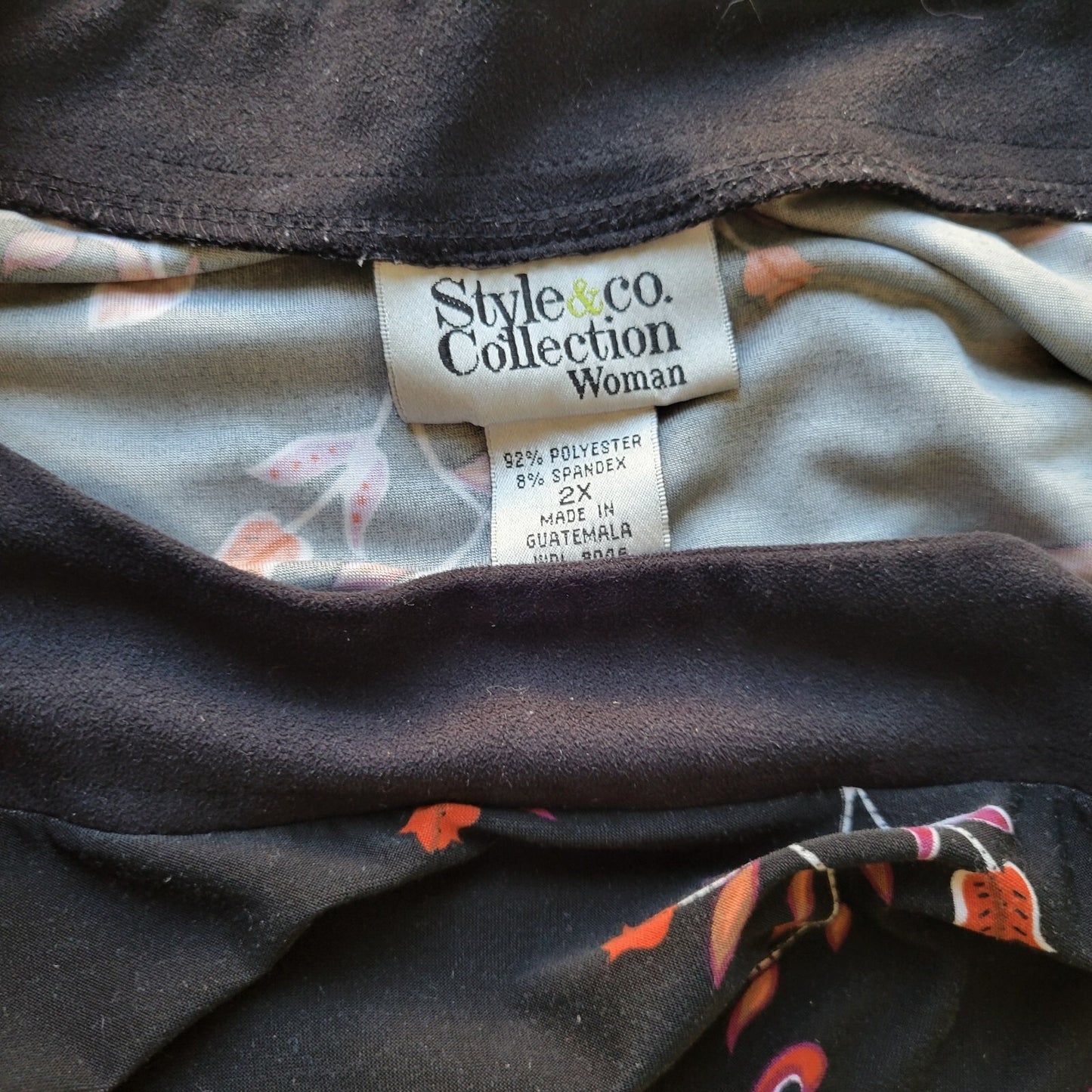 Style Co Womens Top 2X Plus 3/4 Sleeve Black Floral Velour Neckline Poly Blend