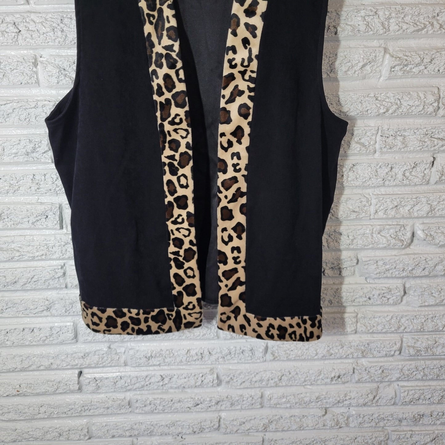 Anthony Mark Hankins Womens Vest 16W Open Sleeveless Black Animal Print Velour
