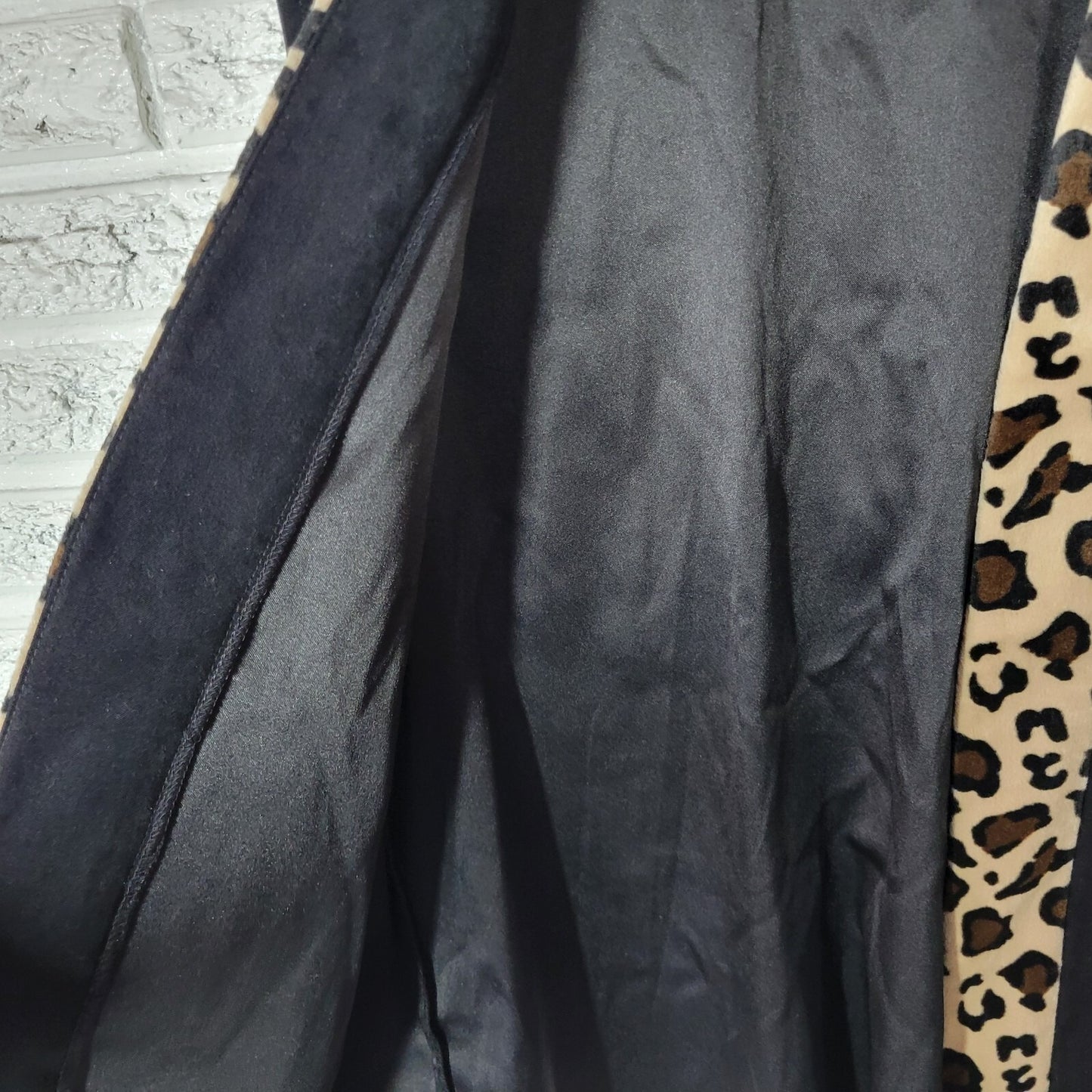 Anthony Mark Hankins Womens Vest 16W Open Sleeveless Black Animal Print Velour