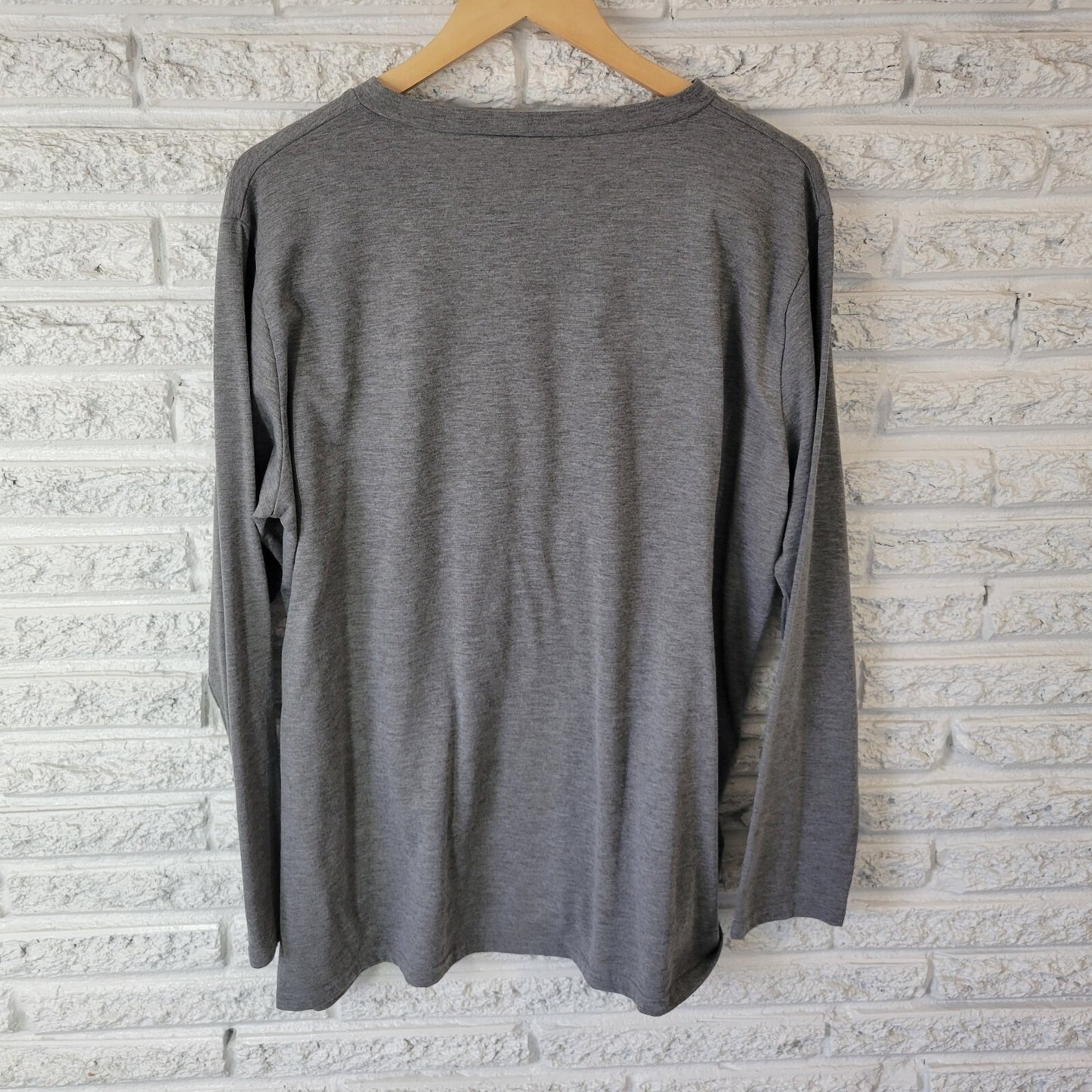 Christmas Womens Top 3XL Plus Tee Long Sleeve Gray Christmas Movies Bake Stuff