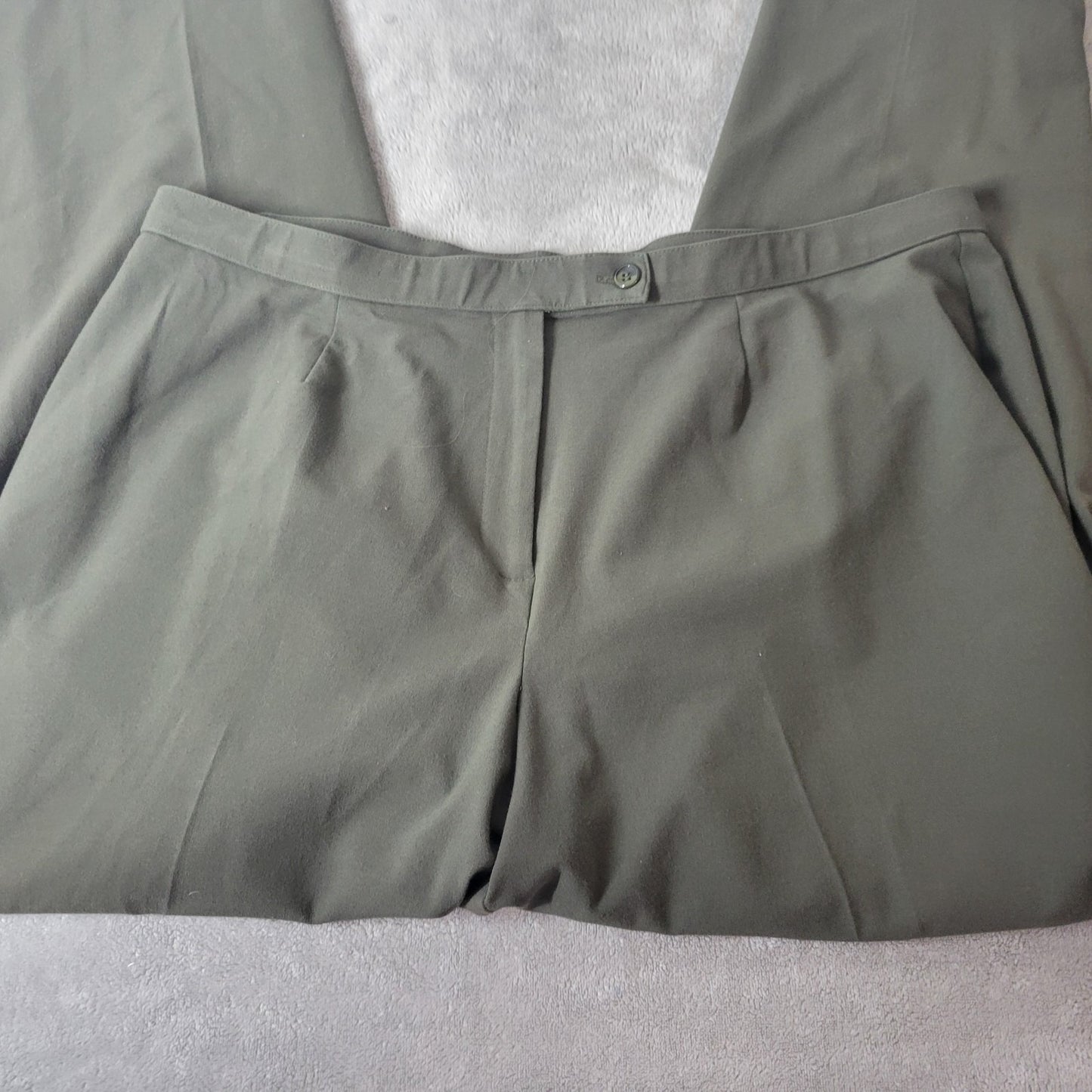 JM Collection Womens Pants 20 Plus Straight Leg Green Poly Blend Zip Fly Career