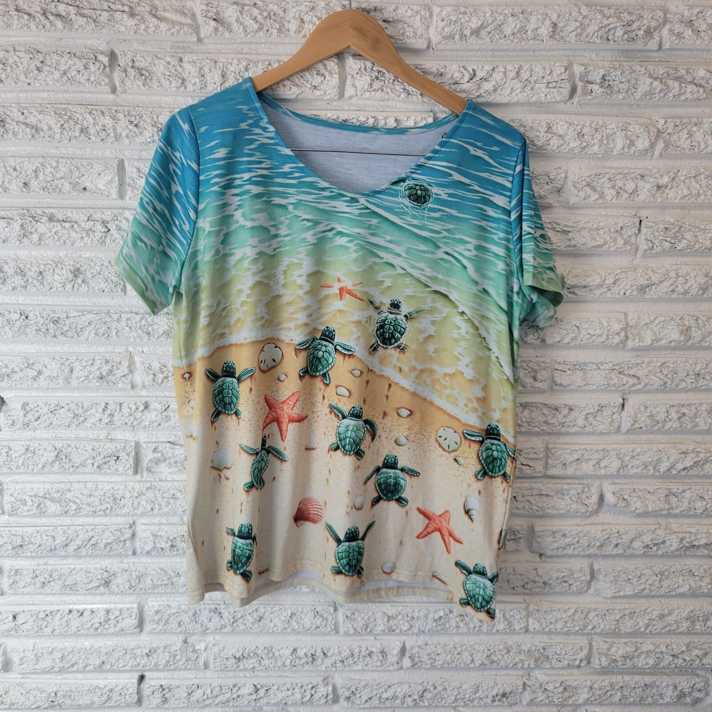 Sea Turtles Womens Top Extra Large XL Tee Short Sleeve Beach Blue Poly Blend