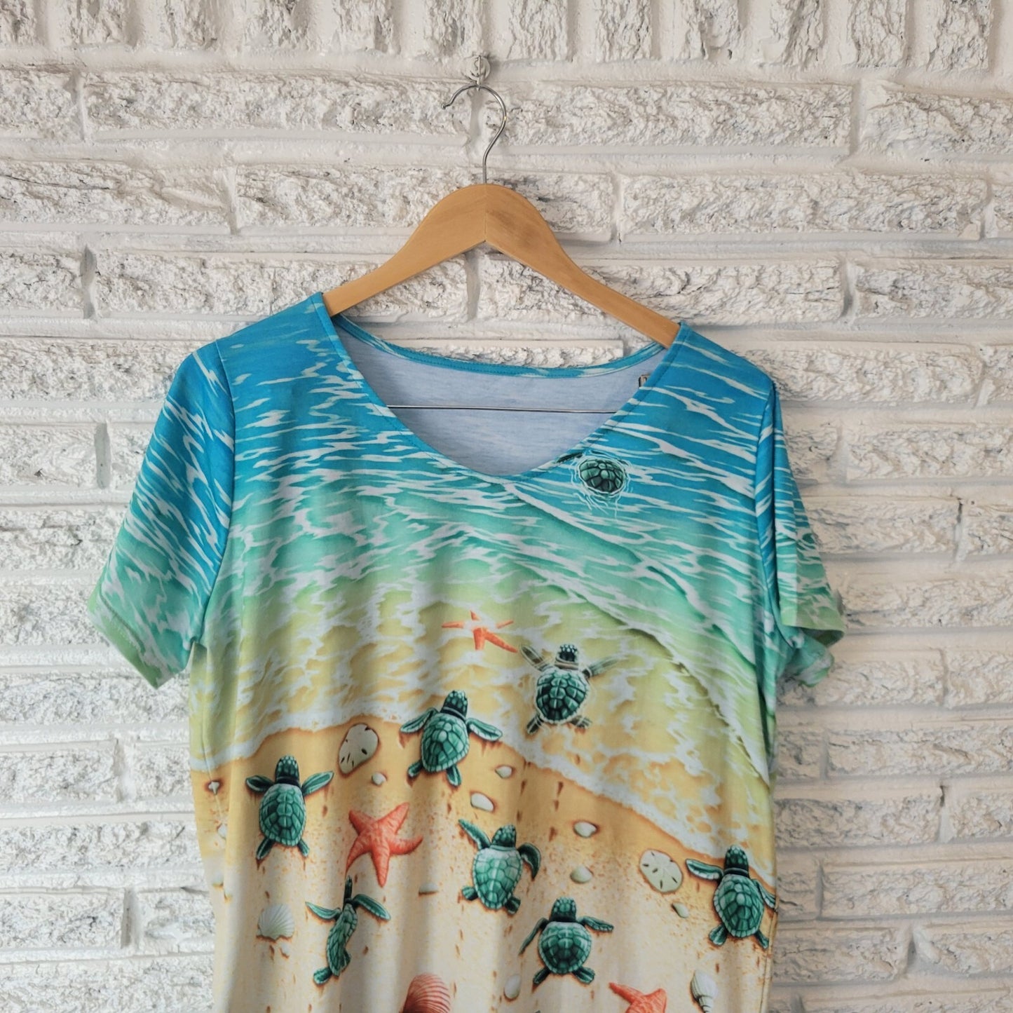 Sea Turtles Womens Top Extra Large XL Tee Short Sleeve Beach Blue Poly Blend