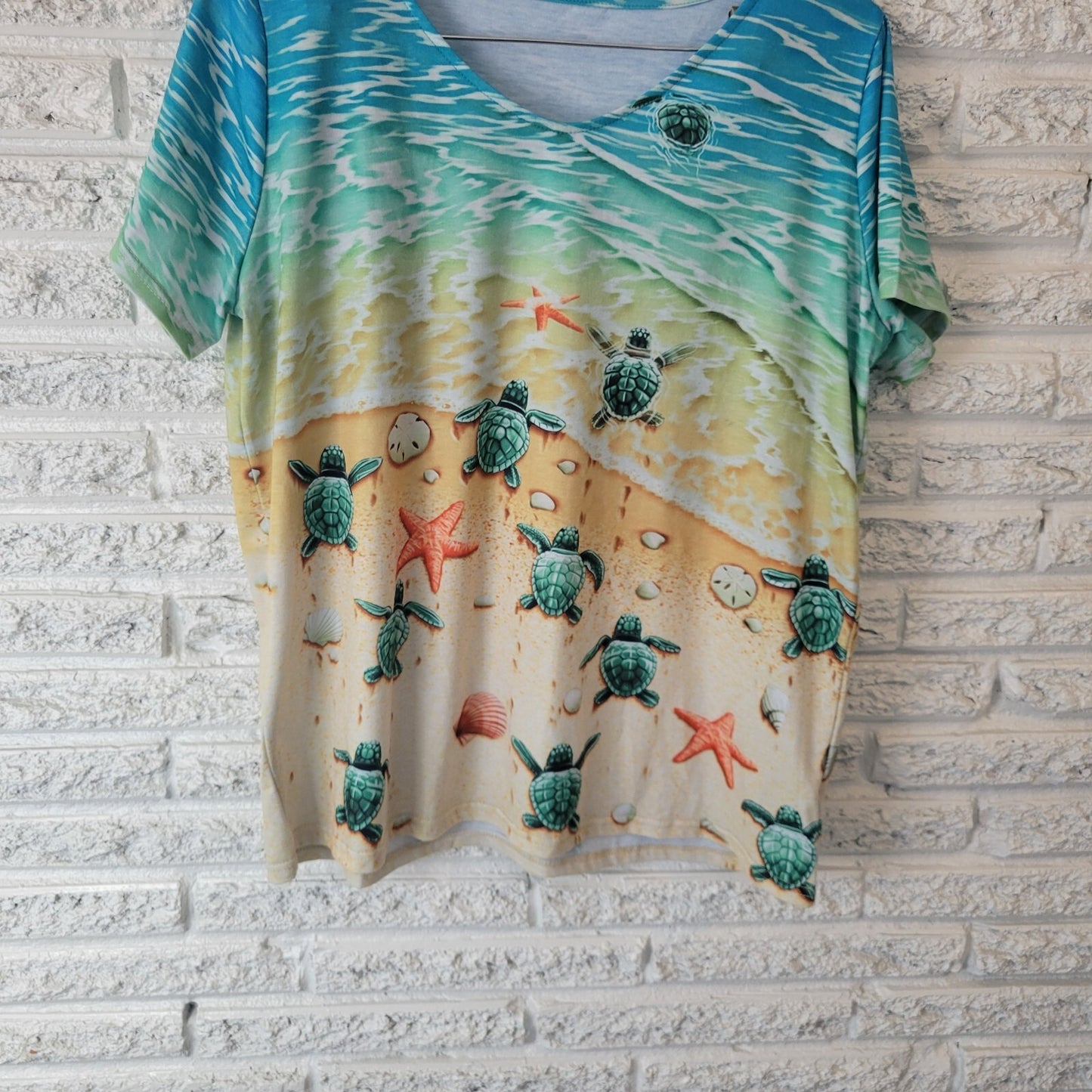 Sea Turtles Womens Top Extra Large XL Tee Short Sleeve Beach Blue Poly Blend