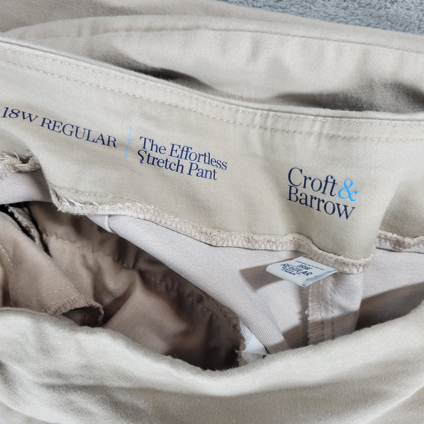 Croft Barrow Womens Pants 18W Reg Capri Efflorless Stretch Pull On Beige Comfy