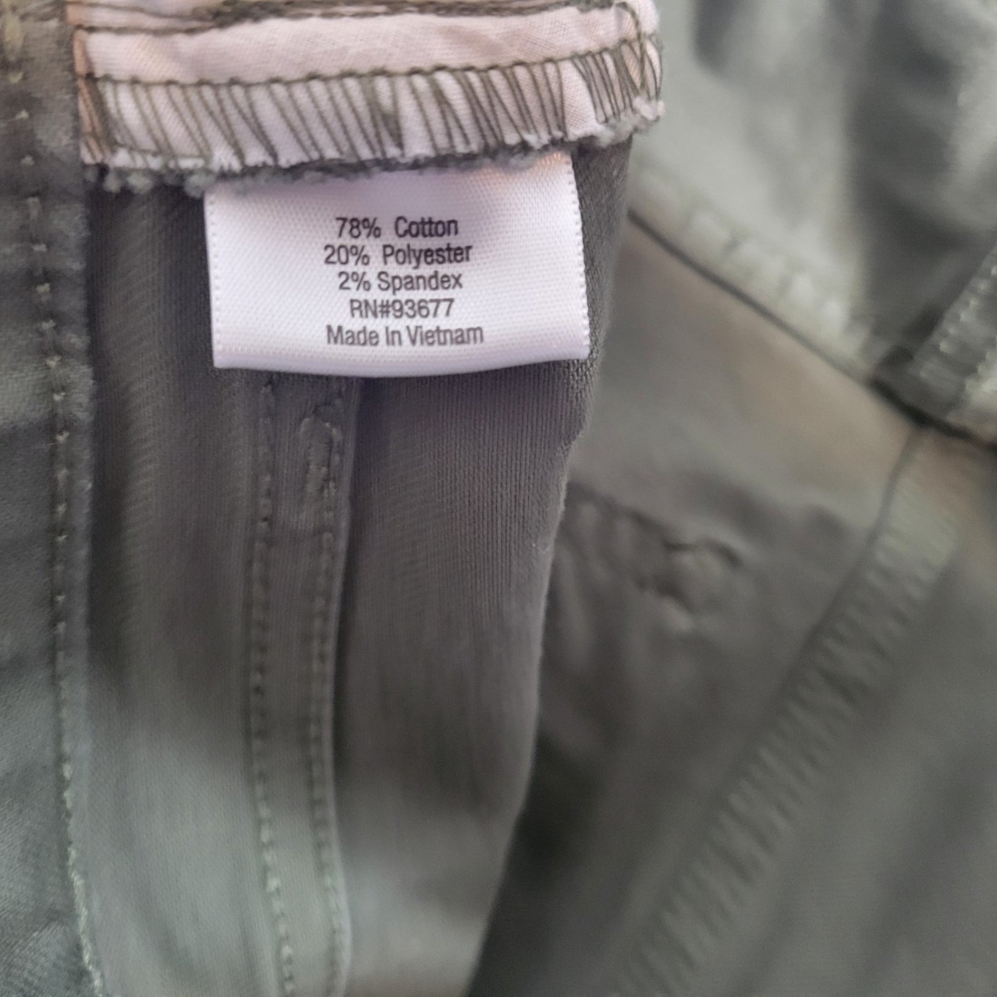 St Johns Bay Womens Jeans 24W Plus Cropped Skinny Leg Green Denim Zip Fly Comfy