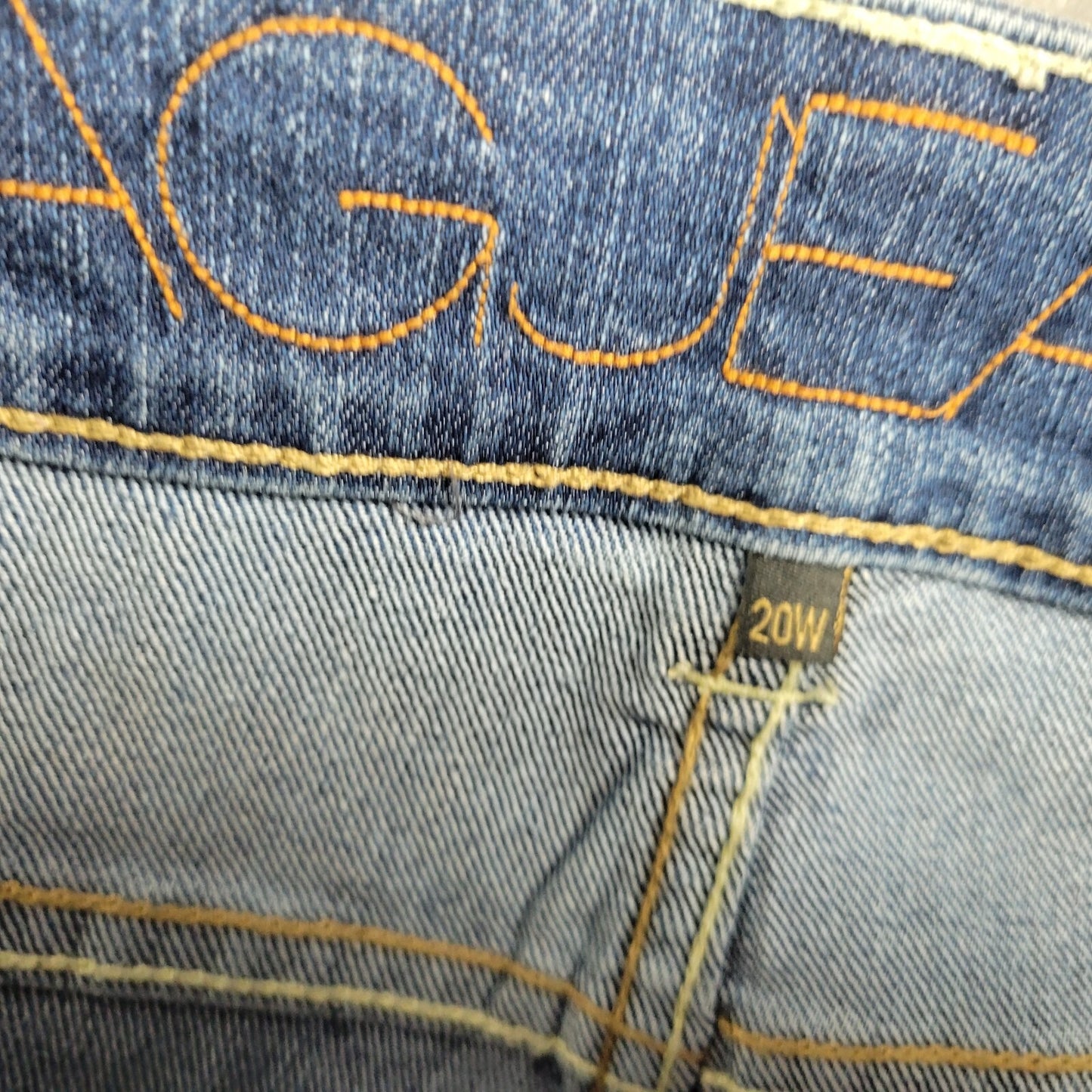 Jag Women Jeans 20W Straight Leg Slight Distressed Cropped Medium Blue Denim Zip