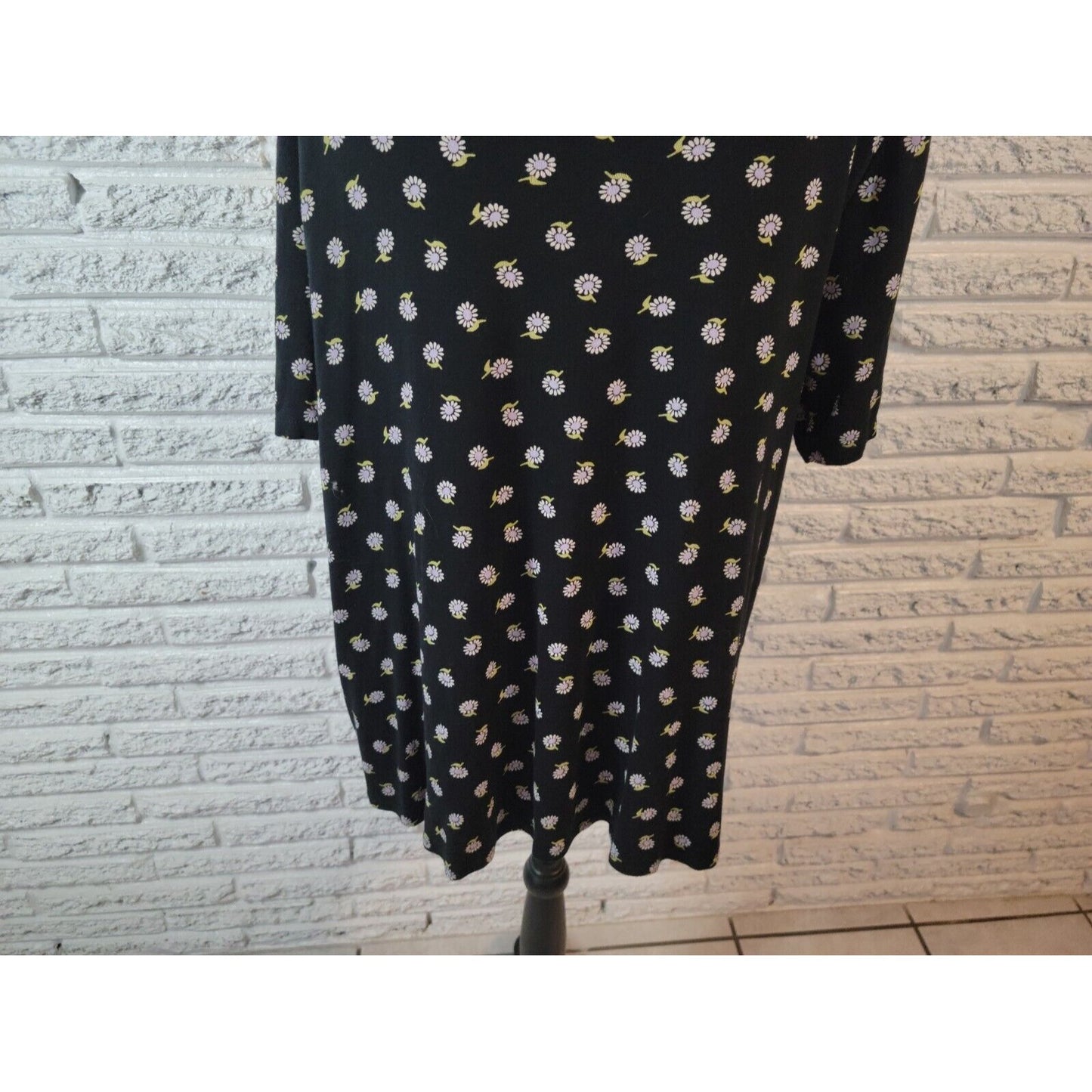 J Jill Womens Top Extra Large Tee Pima Shirttail Daisies Black Cotton Casual