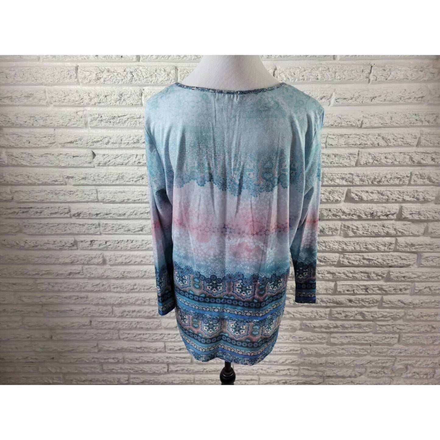 Live Let Live Women Top Extra Large Long Sleeve Blue Geometric Keyhole Casual