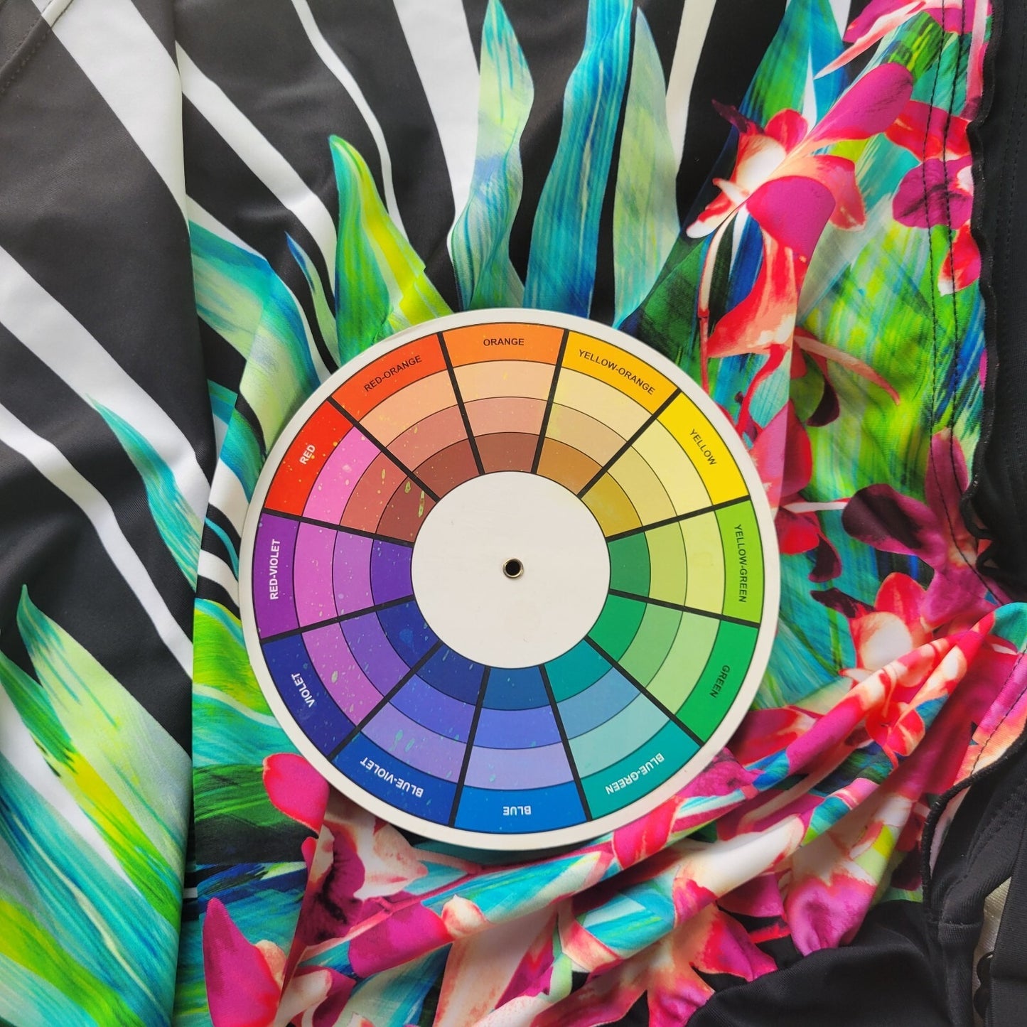 Maxine Hollywood Womens Swim Top 22W Black Pink Built in Bra Adjustable Strap