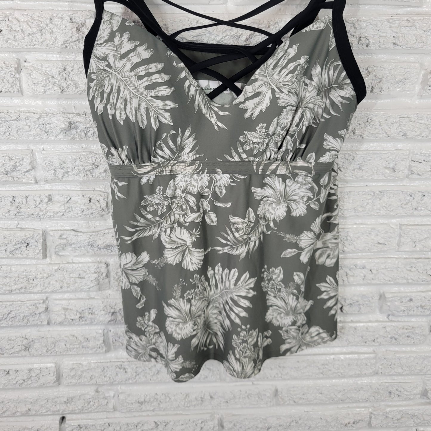 Skye Womens Swim Top 1X Plus Bra Gray GreenFloral Adjustable Straps Lattice Neck