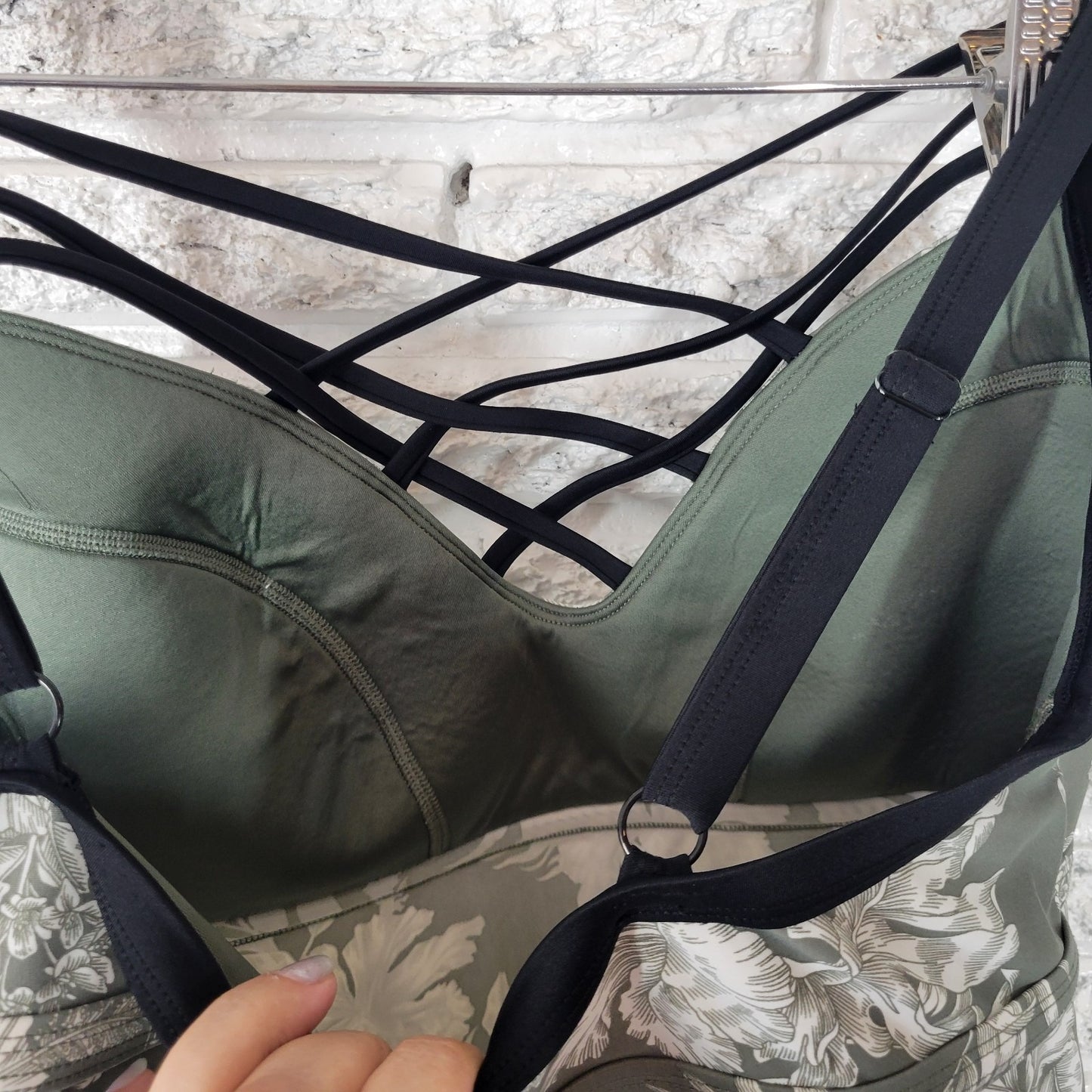 Skye Womens Swim Top 1X Plus Bra Gray GreenFloral Adjustable Straps Lattice Neck