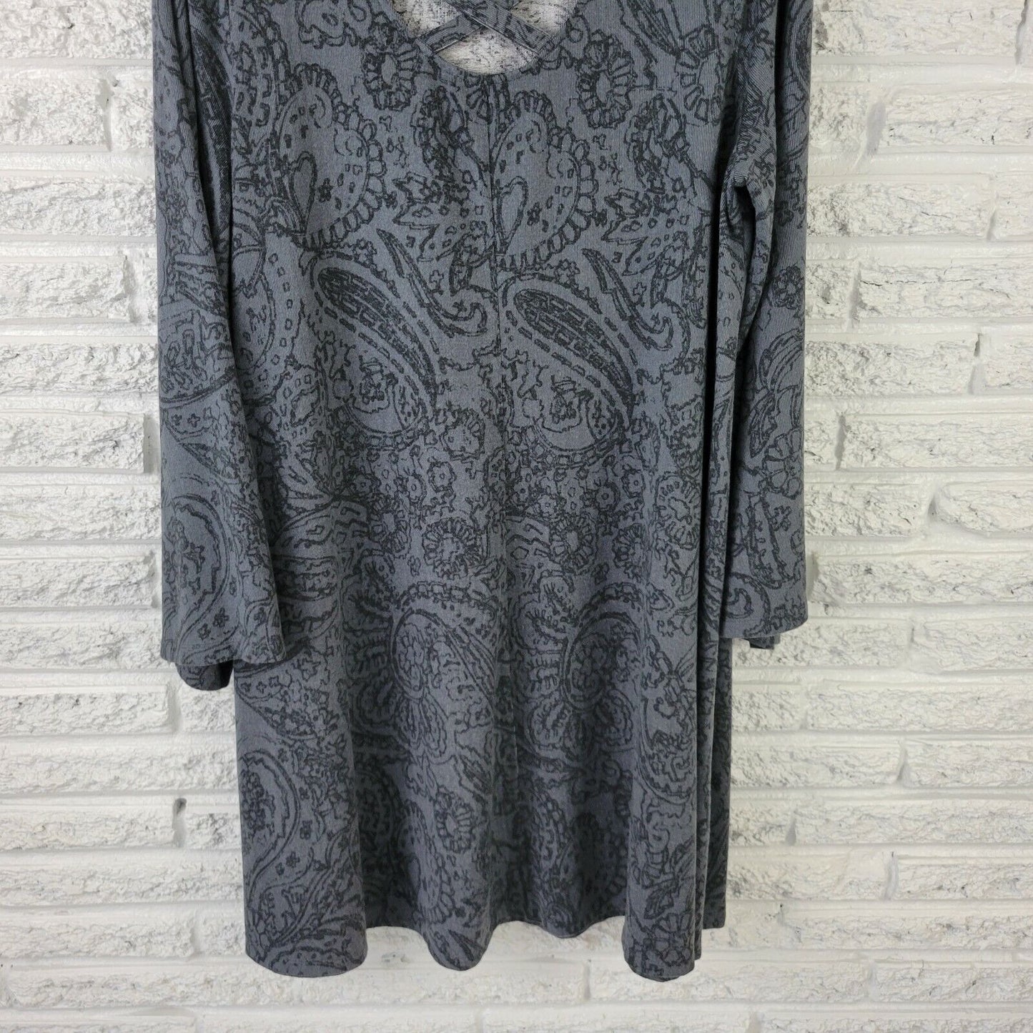 Boutique Women Dress 0X Plus Long Sleeve Gray Paisley Knee Length Lattice Back