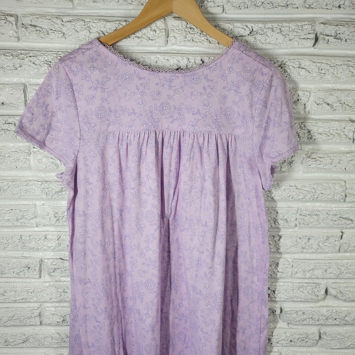 Croft Barrow Women Nightgown XL Lavender Floral Lace Trim Lightweight Loungewear