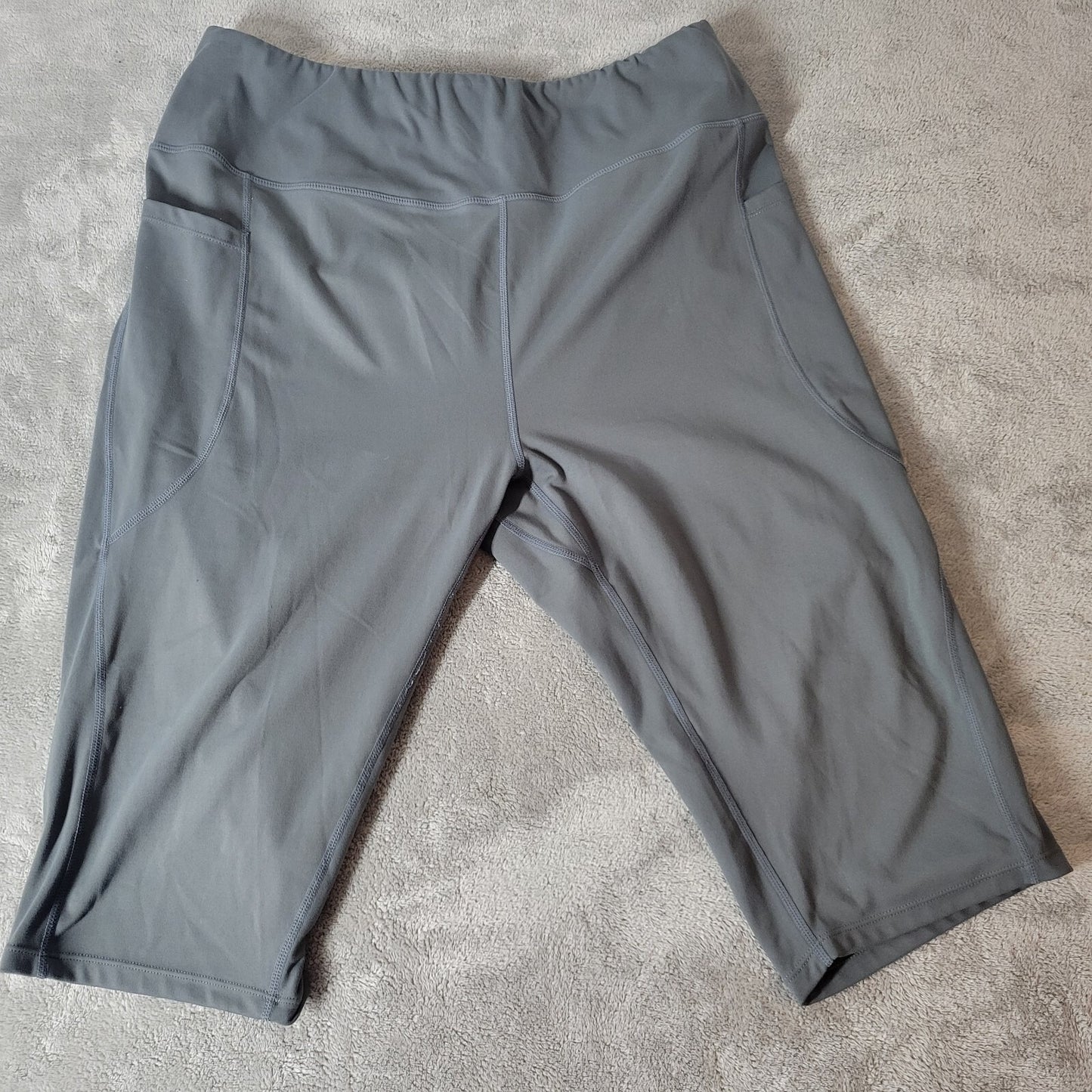 Baleaf Women Pants 2XL Plus Leggings Capri Pull On Gray Pockets Activewear Comfy