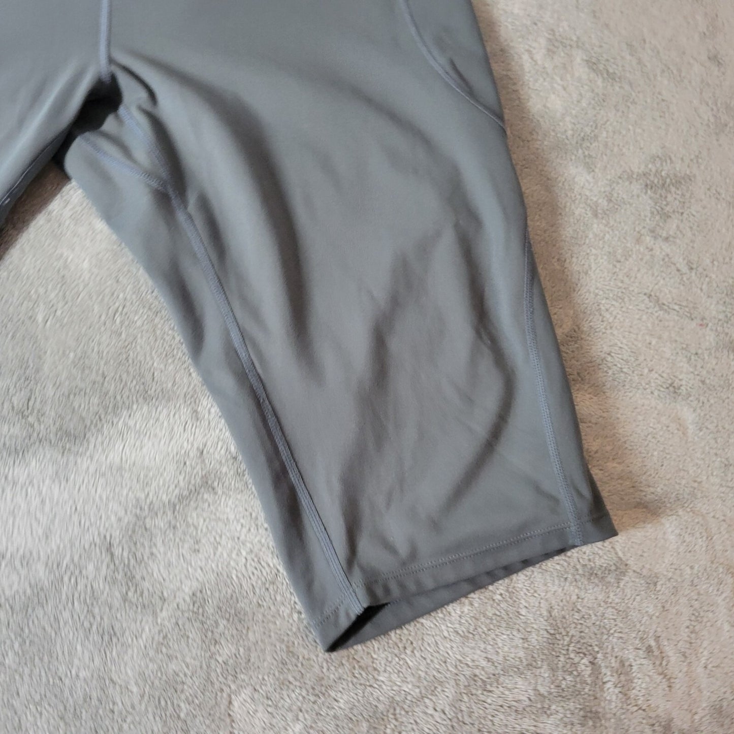 Baleaf Women Pants 2XL Plus Leggings Capri Pull On Gray Pockets Activewear Comfy