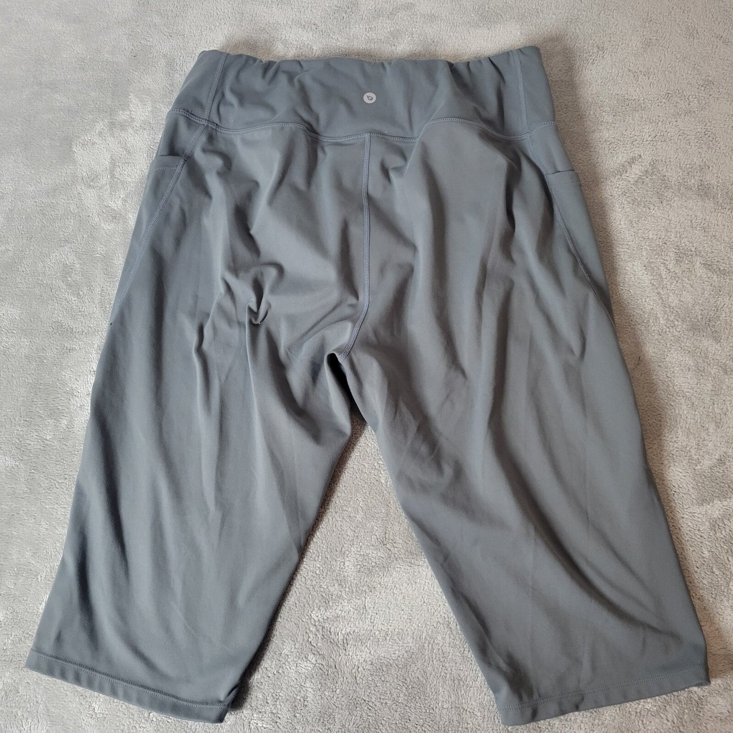 Baleaf Women Pants 2XL Plus Leggings Capri Pull On Gray Pockets Activewear Comfy
