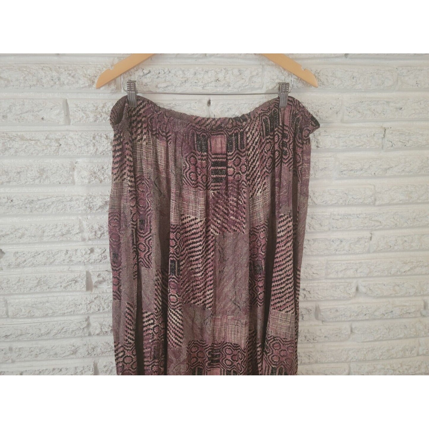 Vintage Carole Little Women Skirt 24 ALine Short Pull On Purple Geometric Rayon