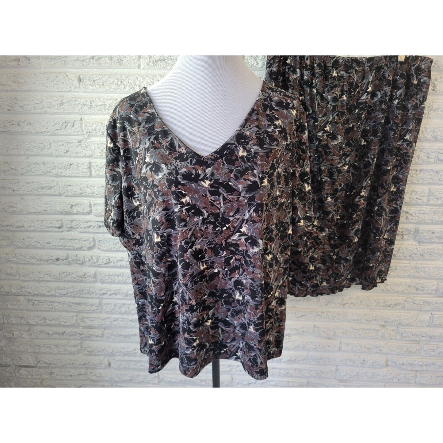 IN Studio San Francisco Womens Skirt 3X with Top Black Floral Polyester Career