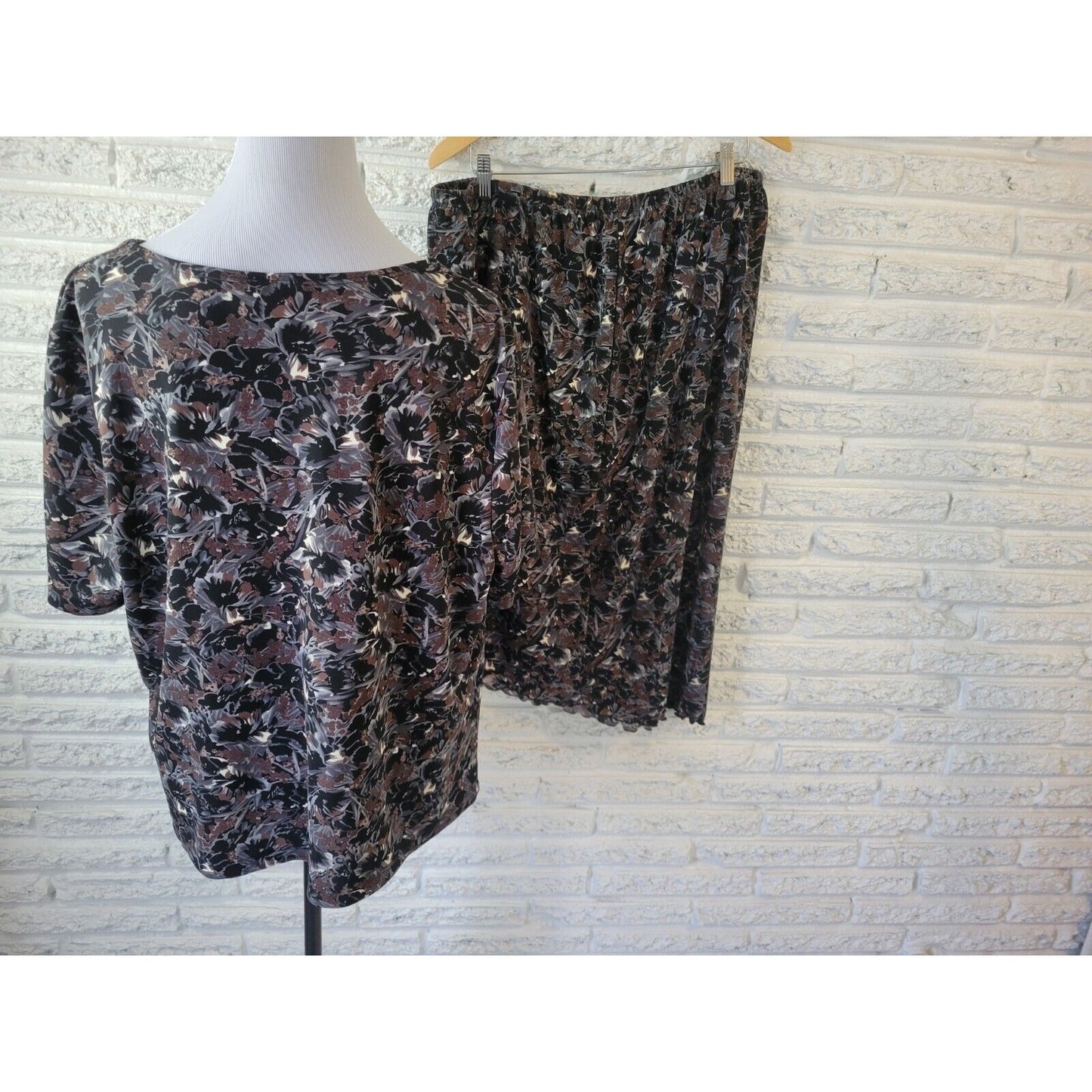 IN Studio San Francisco Womens Skirt 3X with Top Black Floral Polyester Career