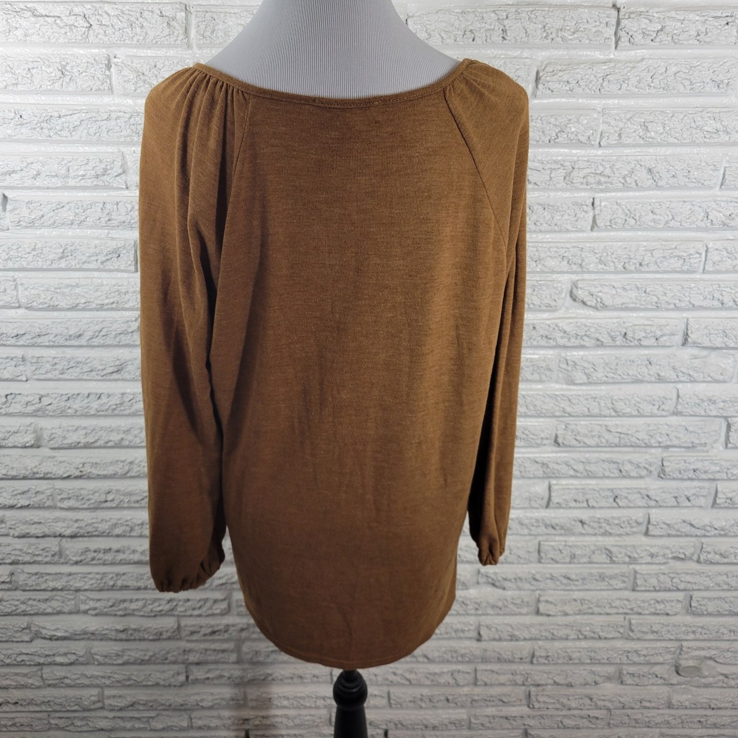 Weekends Suzanne Betro Womens Top XL Tunic Knit Double Bell Sleeve Brown Keyhole