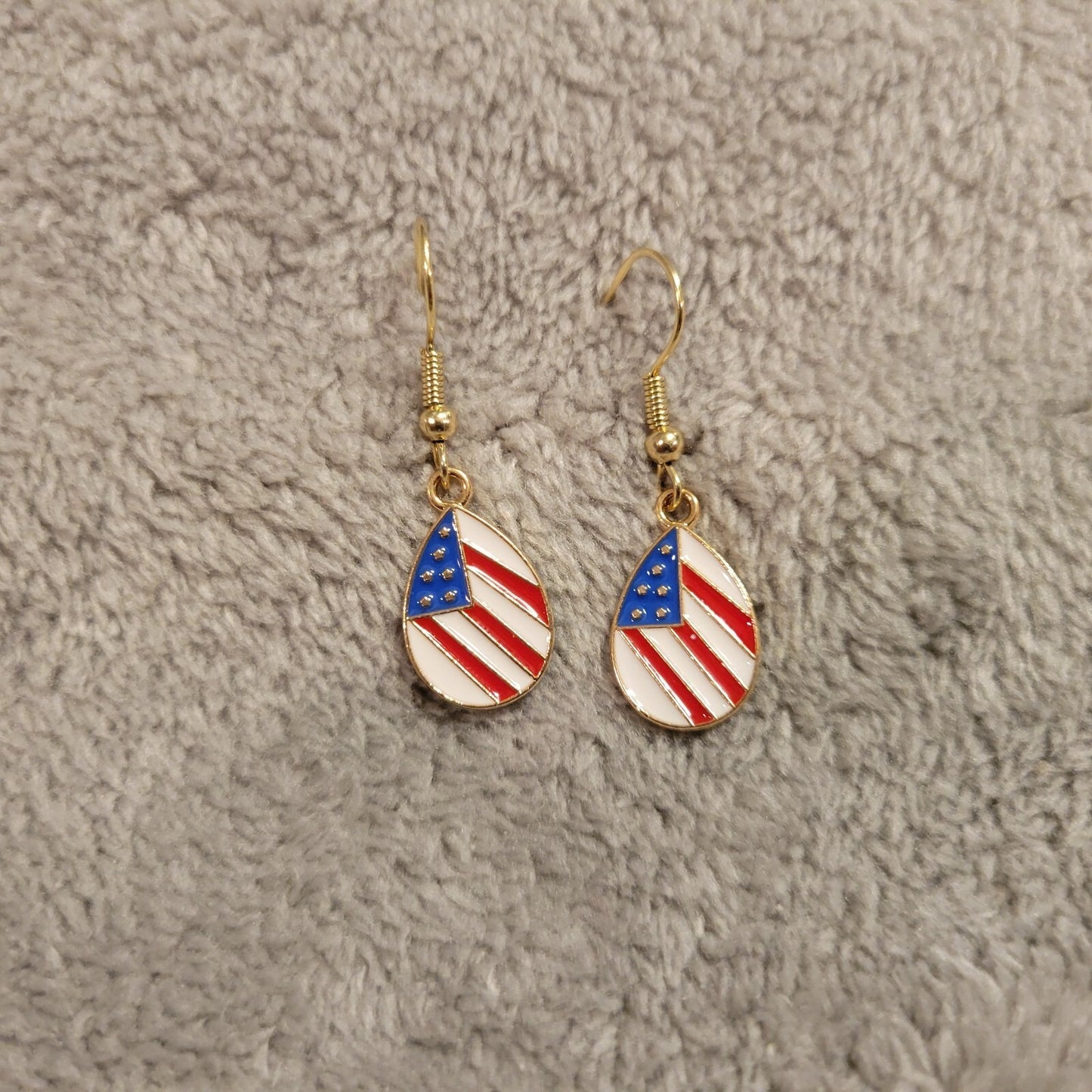 Fourth of July Patriotic Womens Earrings One Pair Teardrop Flag Hanging Dangle