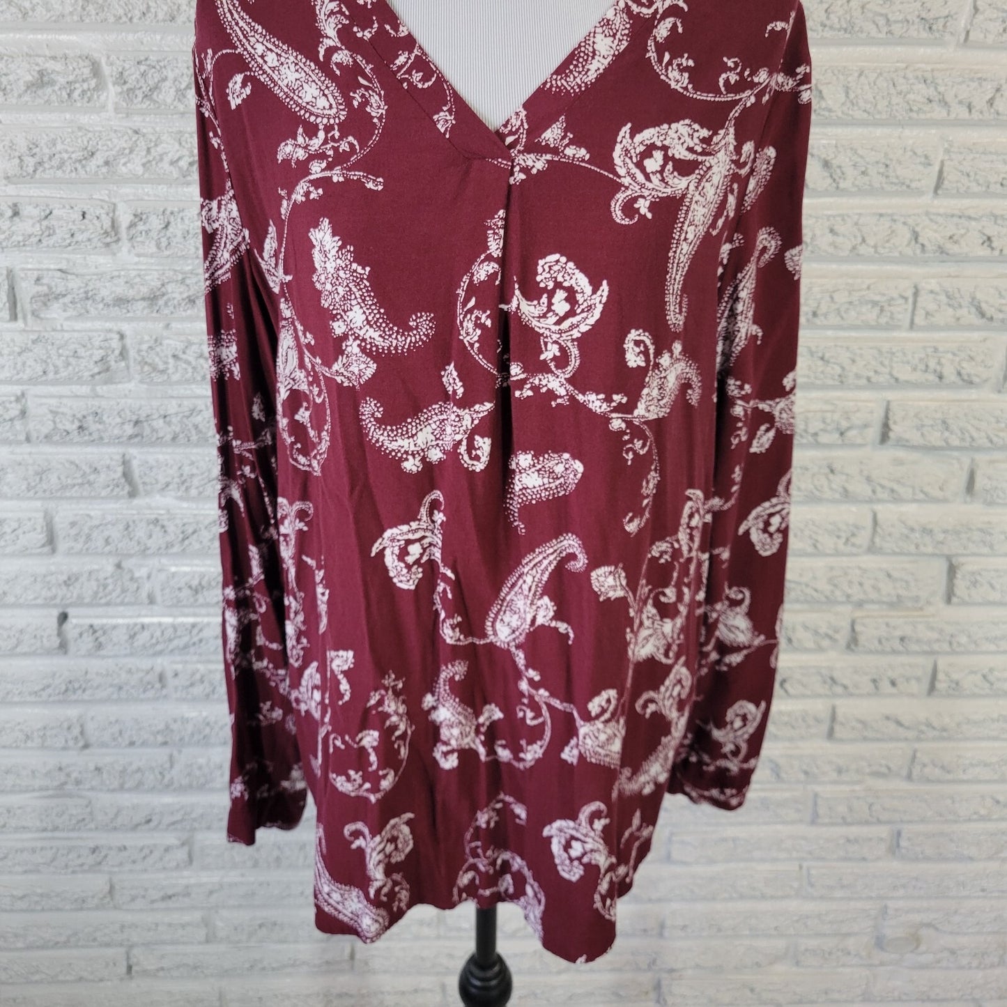 Kim Rogers Womens Top Extra Large Tunic Burgundy Paisley Rayon Asymmetric
