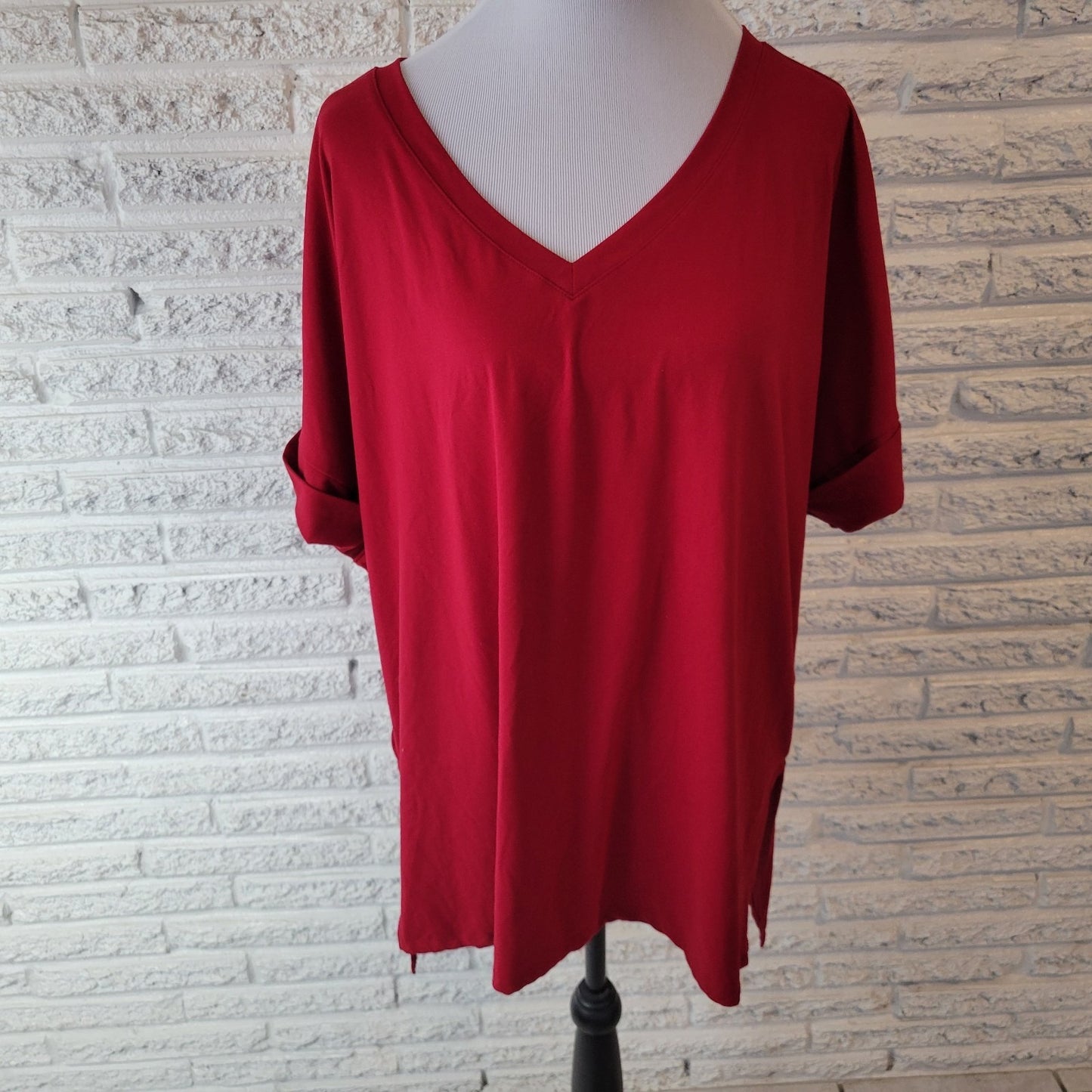 Zenana Womens Top 1X Plus Tee Cuff Short Sleeve Red Polyester Blend Comfy Casual