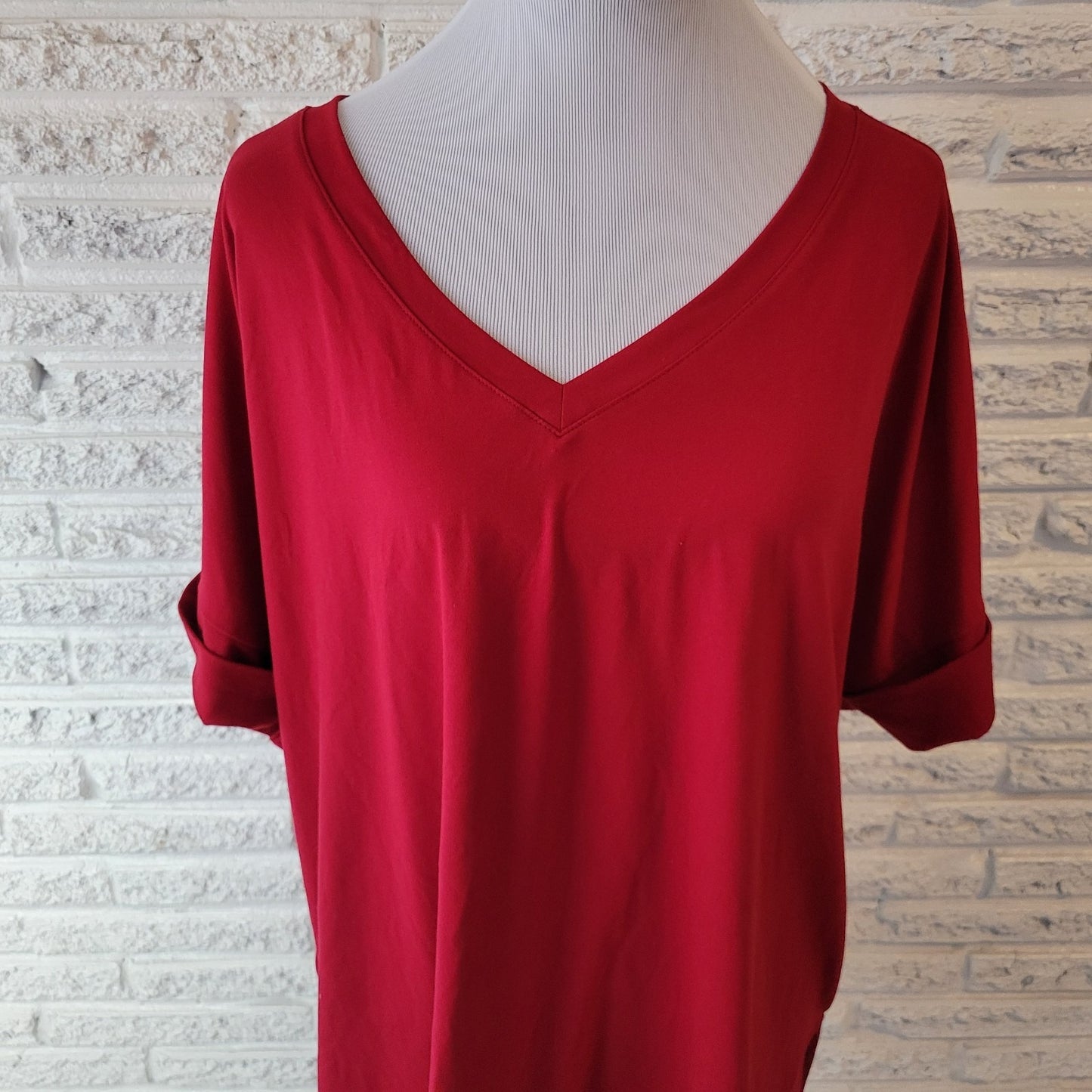 Zenana Womens Top 1X Plus Tee Cuff Short Sleeve Red Polyester Blend Comfy Casual