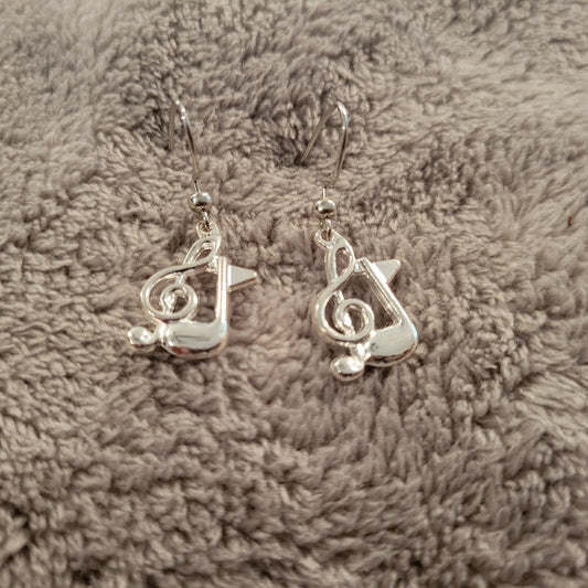 Treble Clef #3 Womens Earrings One Pair Music Silver Tone Alloy Band Orchestra
