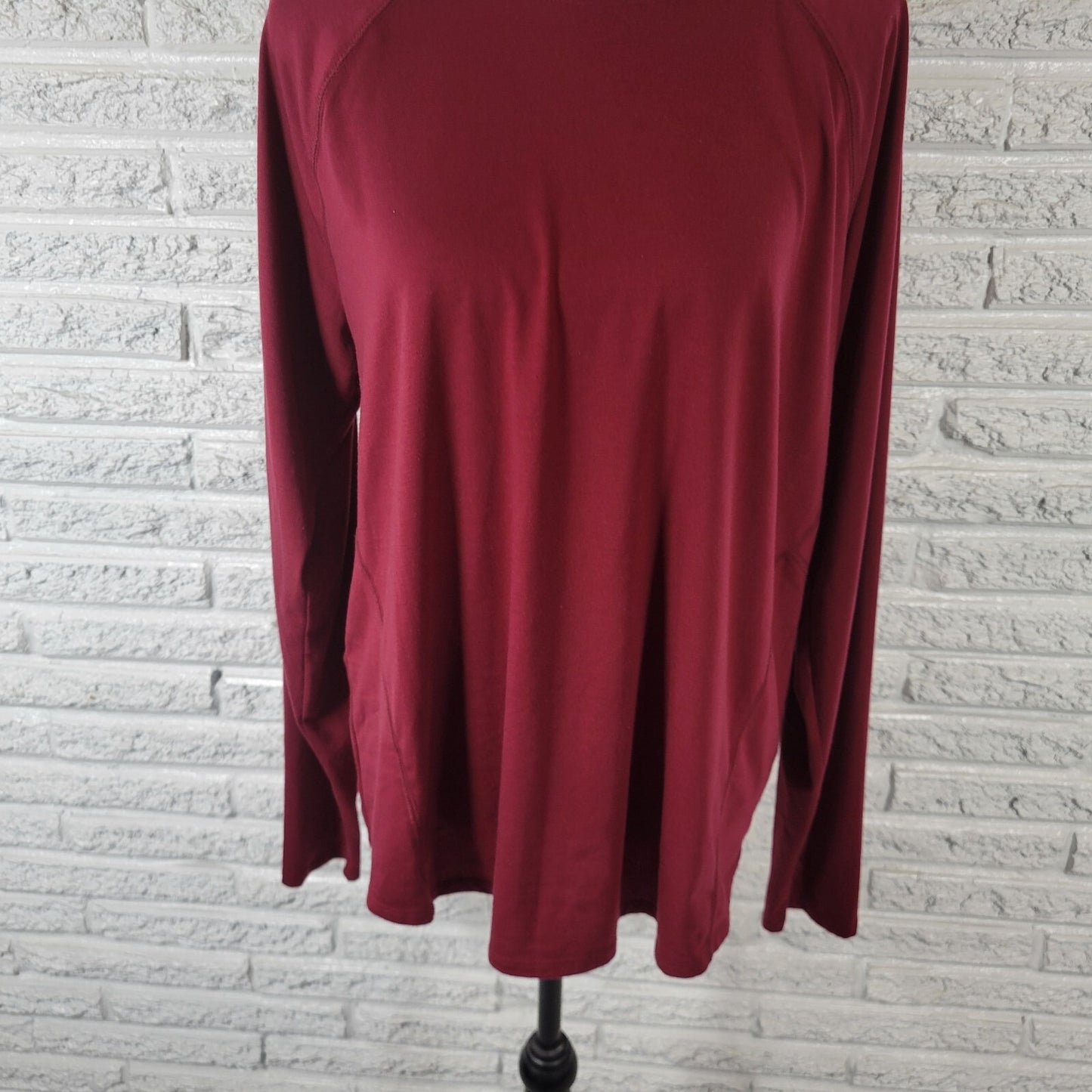 Tek Gear Womens Top XL Tee Essential Long Sleeve Maroon Red Comfy Poly Blend