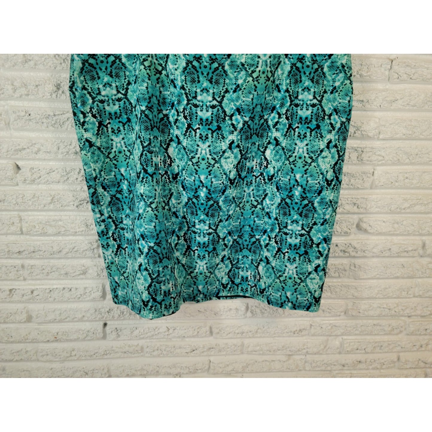 Liz Claiborne Womens Skirt 24W Plus Pencil Blue Animal Print Lined Zip Career