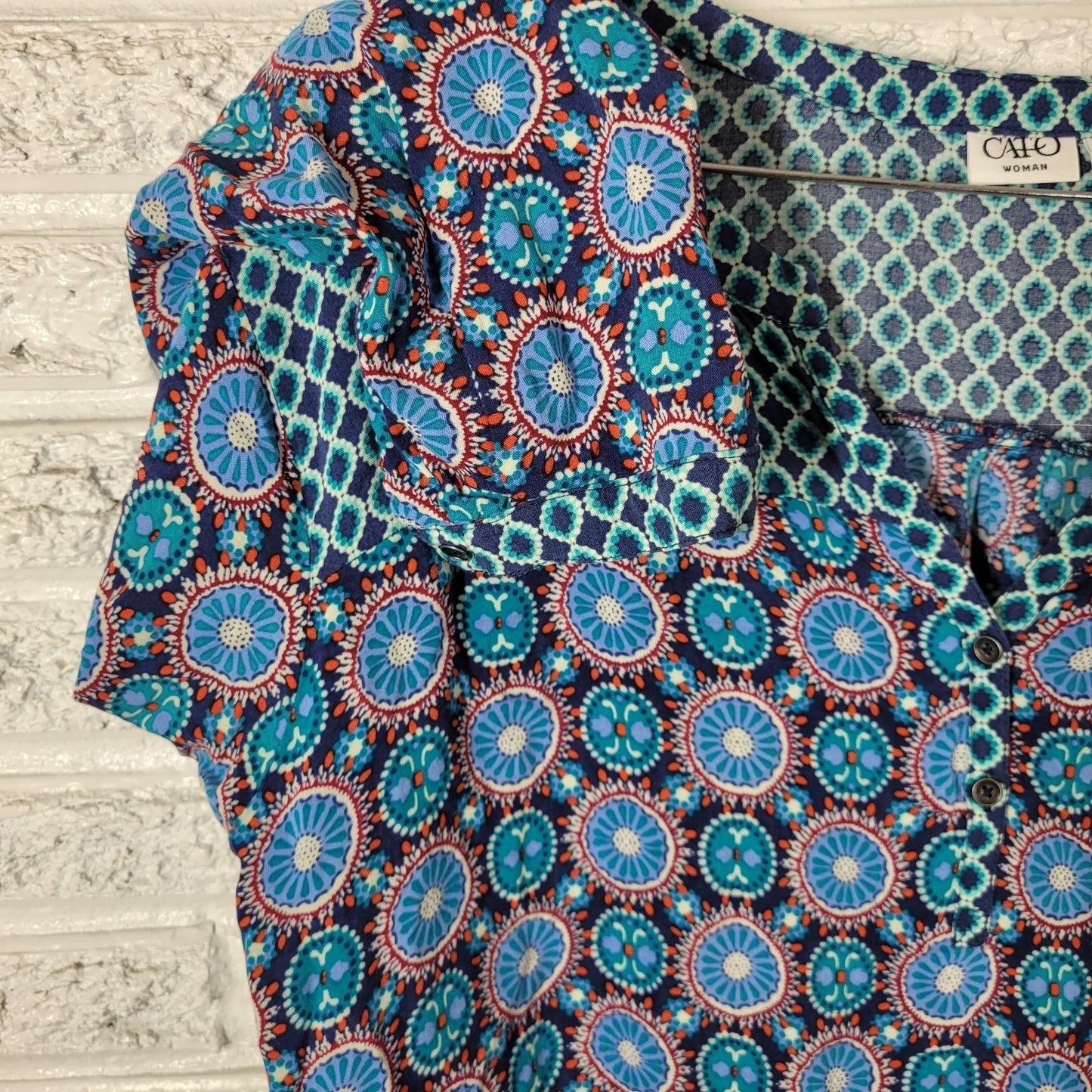 Cato Womens Top 26 28 Plus Long Sleeve Blue Red Geometric Lightweight Rayon